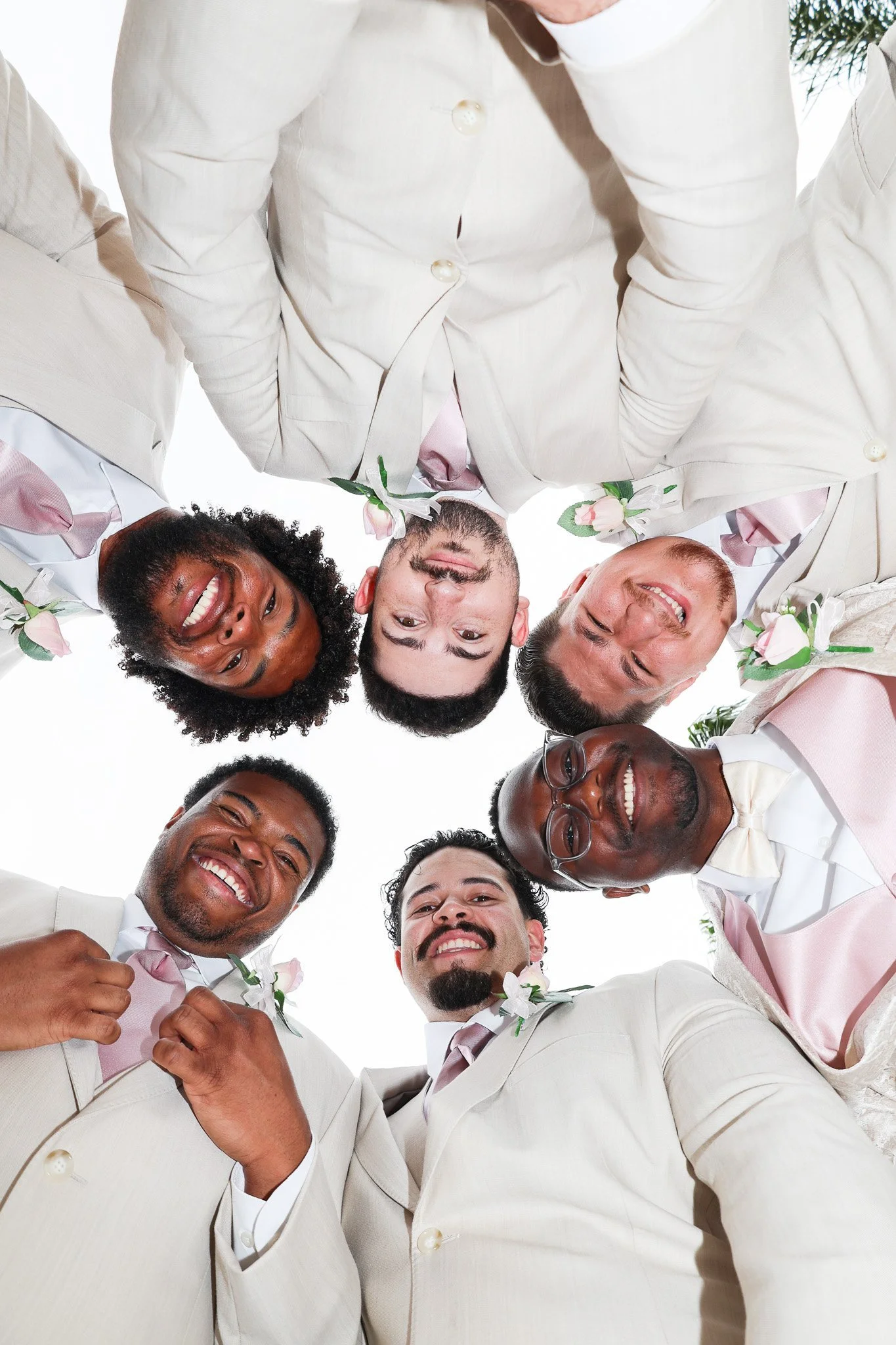 Wedding photo circle.jpeg