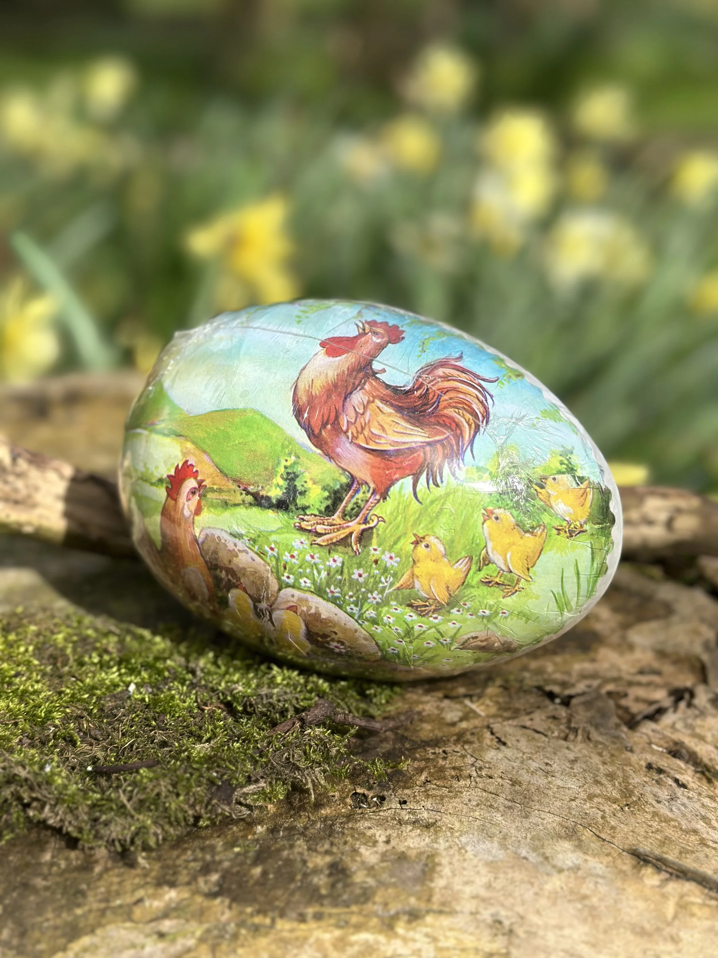 Vintage Fillable Paper Mache Easter Egg Box
