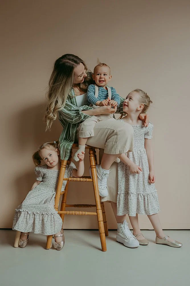 Cozy Studio Motherhood Session in Calgary | Calgary Motherhood Photographer