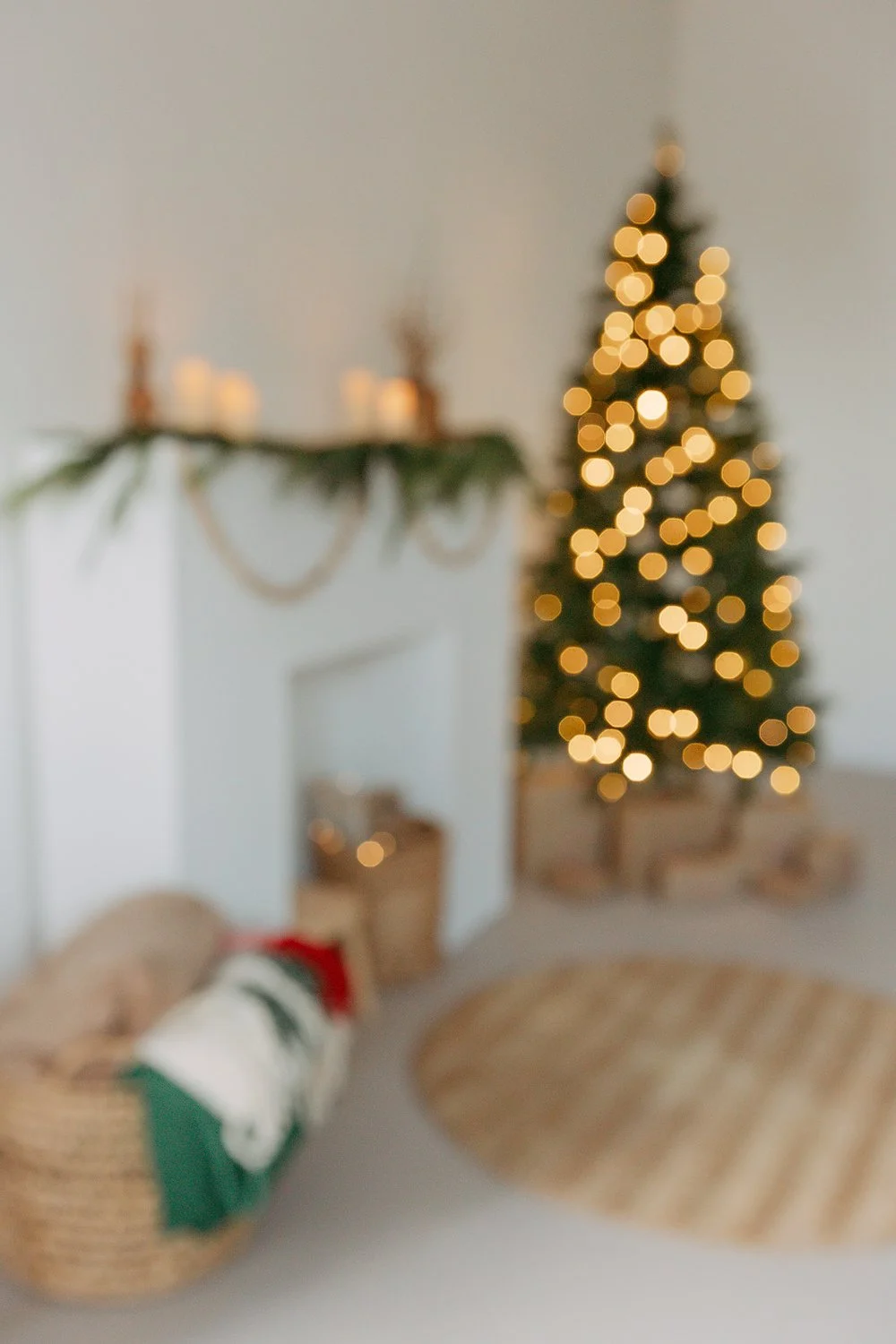 Christmas mini session set-up in a studio.
