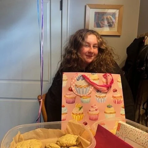 HAPPY BIRTHDAY EMMA! 🎂🥳🎈⁠
⁠
Sending you birthday wishes &amp; a wonderful weekend of celebrations!⁠
⁠
⁠
#saycheese #happybirthday