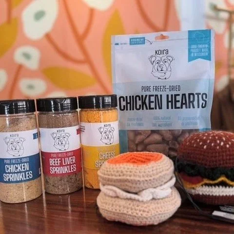 🛍️ It's SMALL BUSINESS SATURDAY!⁠
⁠
🐱🐶 Come to Main St. in Narrowsburg and shop locally for your pets.⁠
⁠
📸 #1  @irisnarrowsburg (an adorble pet section!)⁠
📸 #2 @projectweekendny (why shouldn't your pets lounge in luxury)⁠
📸 #3 @narrowsburgprop