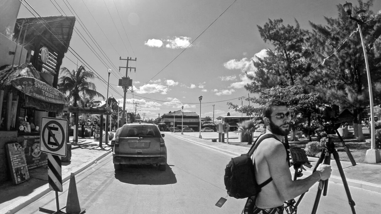 My first day of service with Positive Legacy during the Furthur Paradise Waits festival. Photo is from a GoPro timelapse attached to the back of our van 😎♻️🎶✌🏽
. January 22, 2014
@furthurband Paradise Waits
@positive_legacy @cloud9adventures 
Reef