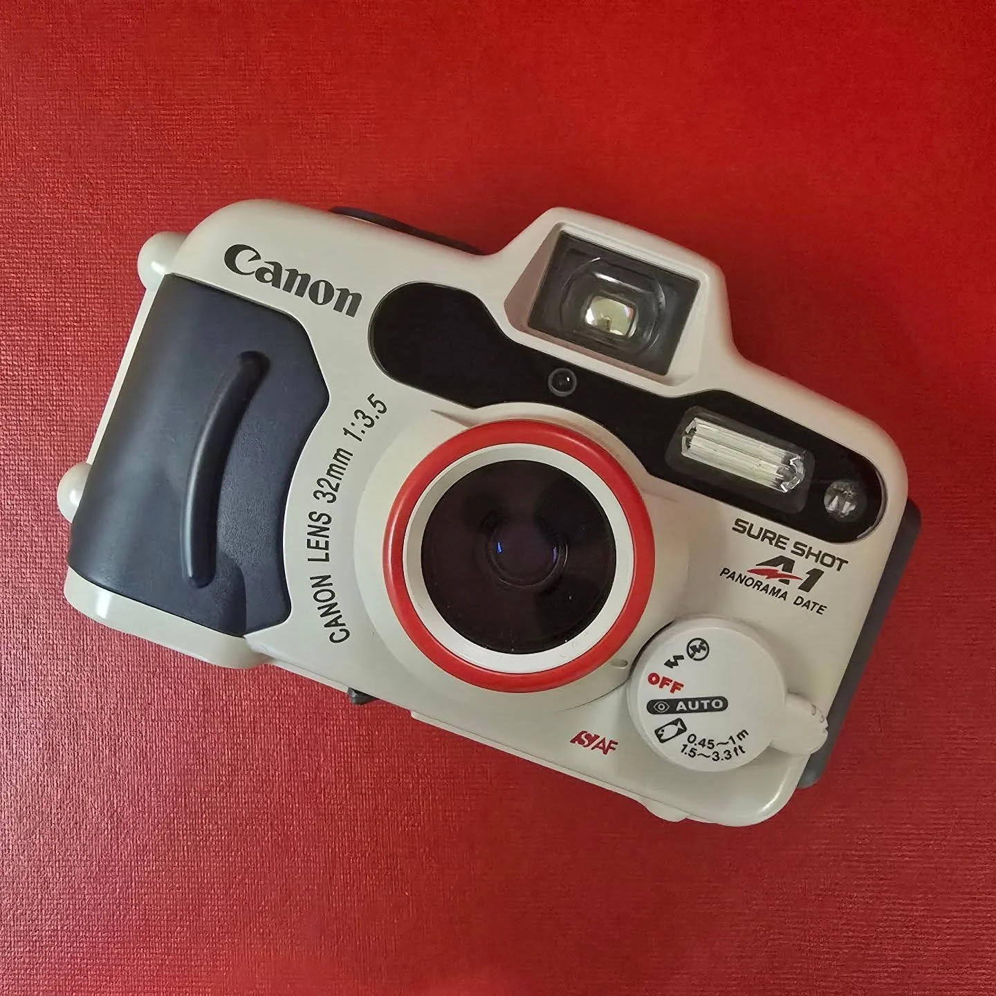 As we move into the rainy season we absolutely adore the weather resistant point and shoots! Come check out this wonderful new camera made by Canon!
.
.
.
.
#canonsureshot #canonfilmcamera #filmcamera