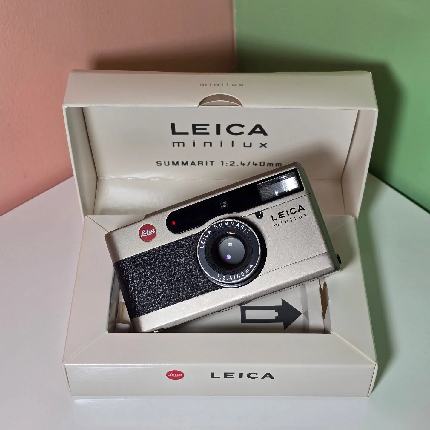 Just in! We got a pocket Leica! This Minilux features the legendary 40mm F/2.4 Summarit. More often than not it produces images that look like they're from a full on rangefinder or SLR. The ease of use, the ability to select aperature, and the accura