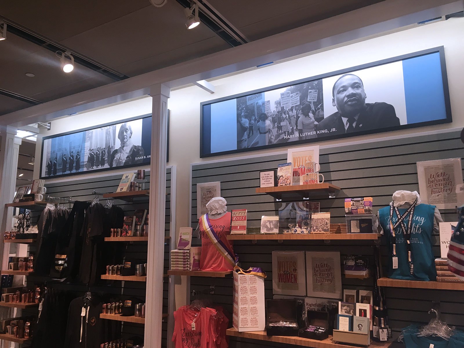 ConstitutionCenter_5_1600.jpeg