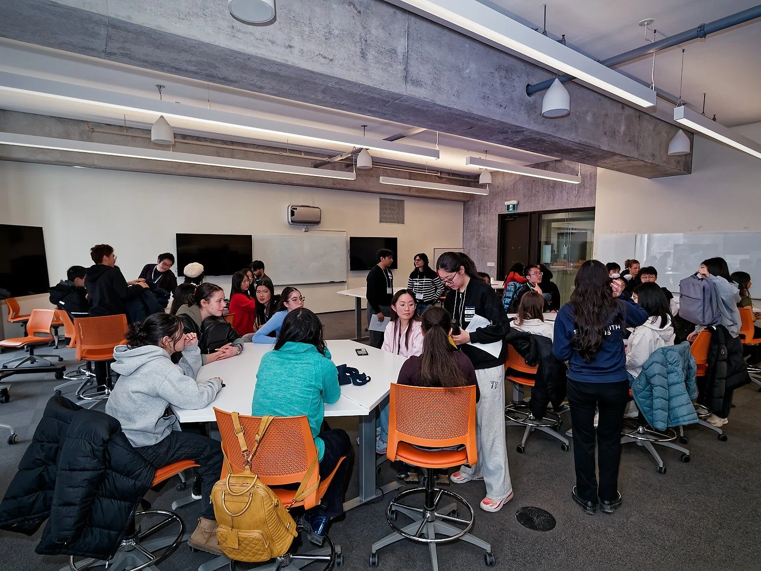 260314_UTArtSciSocial_BreakoutGroups_ThirdFloor_05_web.jpg