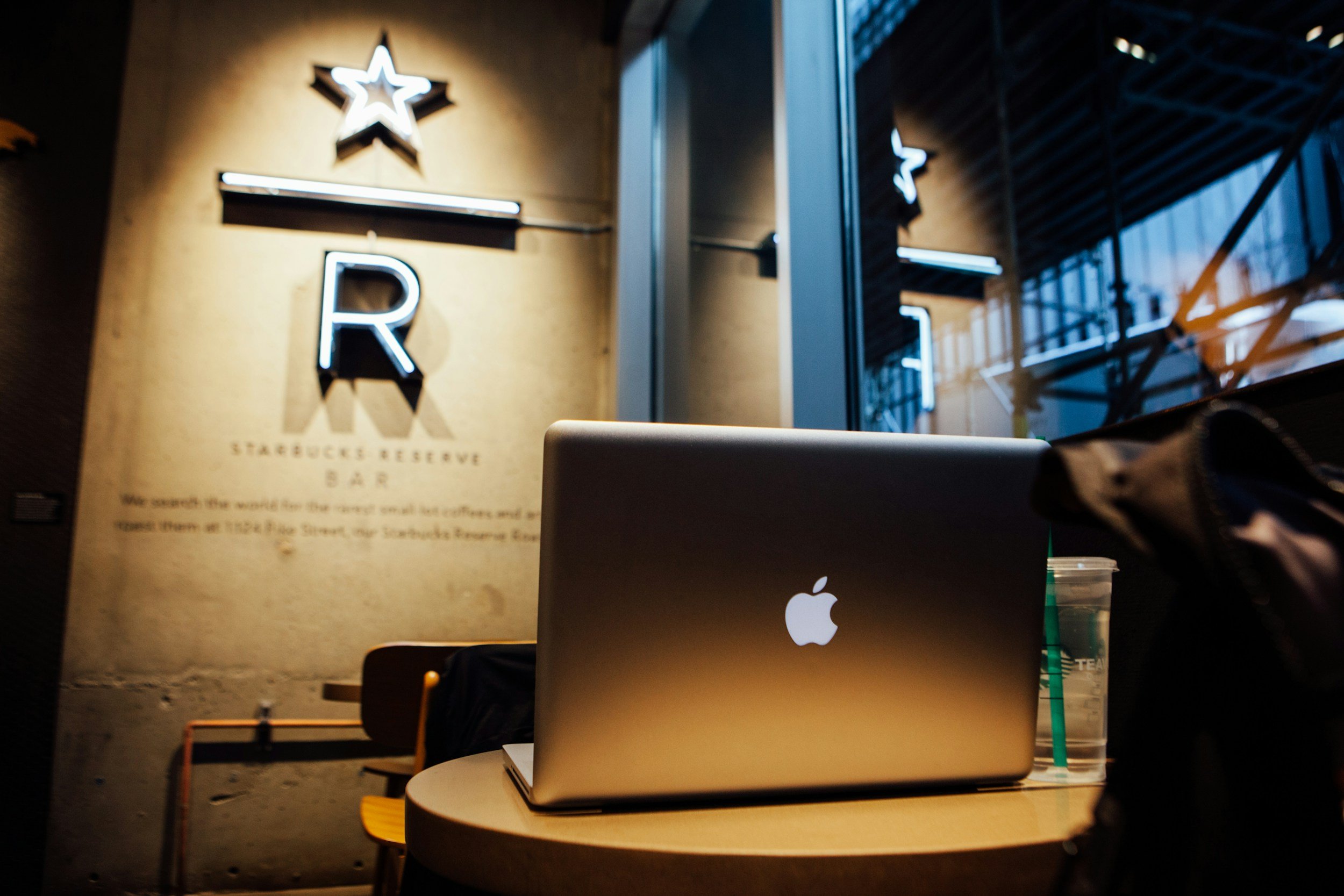 Marketing That Works: The Difference Between a Marketing Consultant and a Fractional Leader
