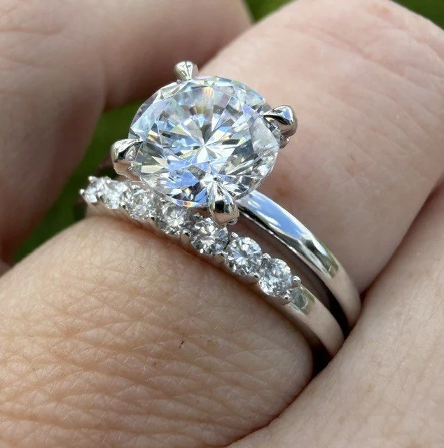 Diamond Shared Prong Wedding Band