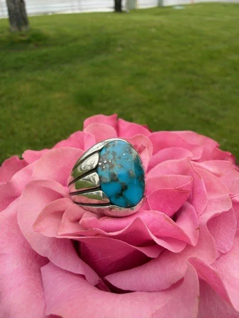 Hand-crafted Genuine Turquoise Ring3.jpg