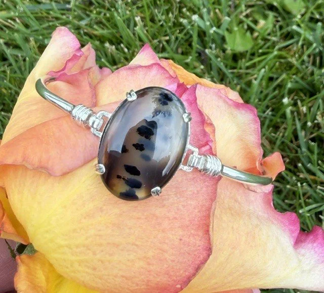Montana Agate Bangle Bracelet1.jpg