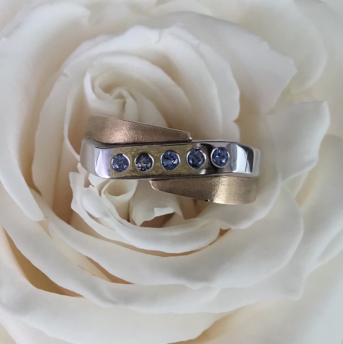 Custom Yogo Sapphire Two-Tone Band 1.jpg