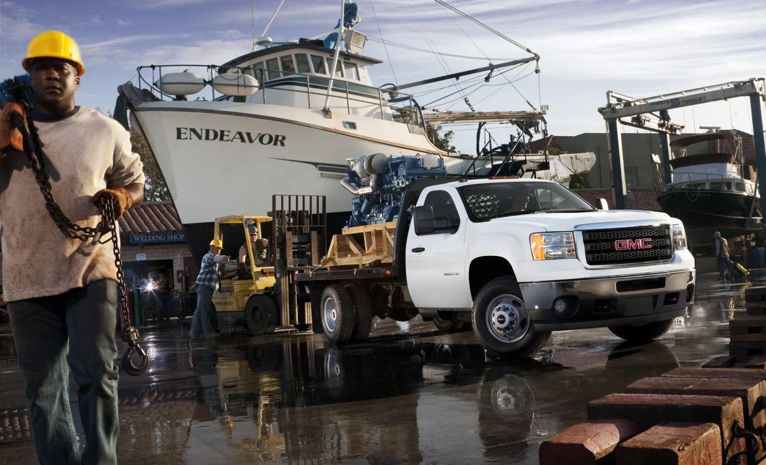 3500_Chassis_boatyard_people.jpg