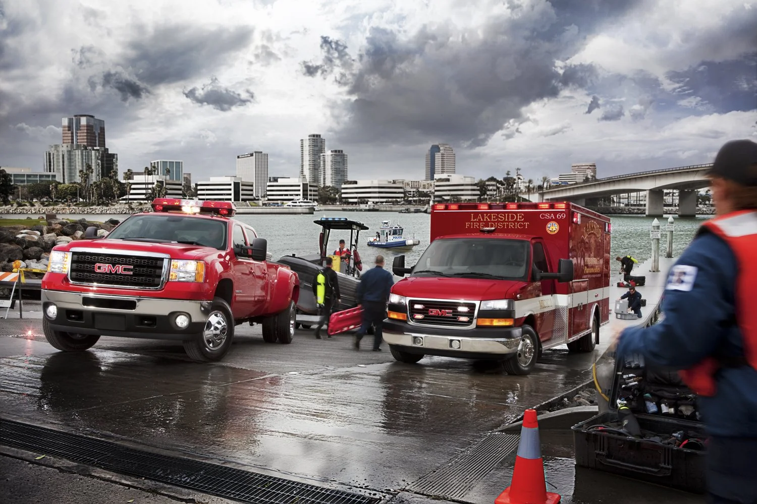 2500_3500_Rescue_people.jpg