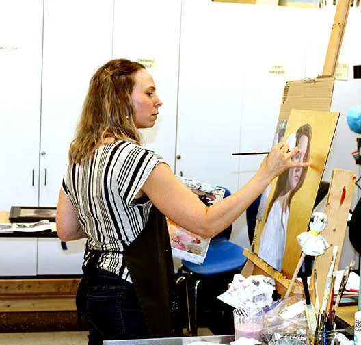 A National Treasure, Portrait Painter Nicole Troup