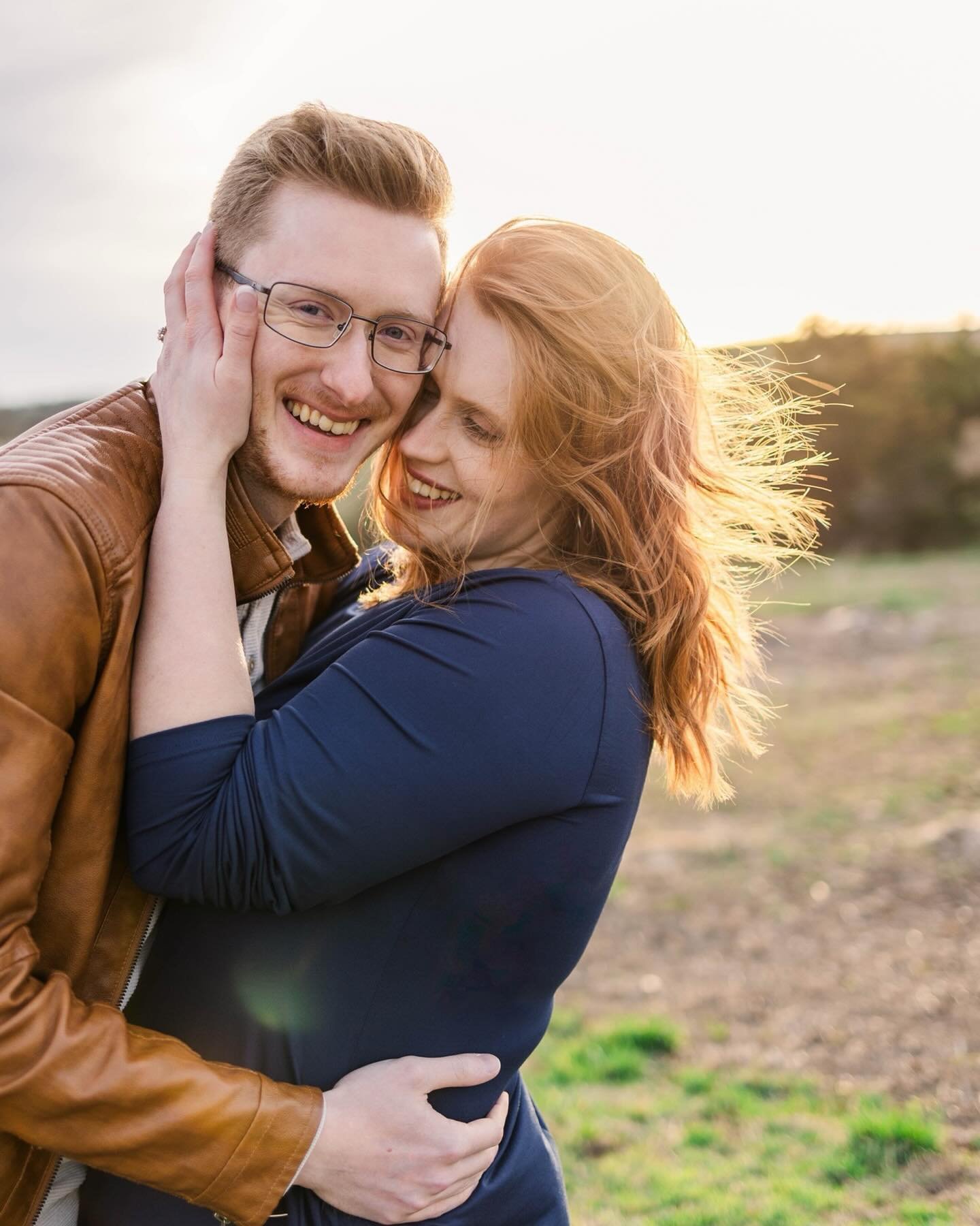 These two!!! I am SO excited to be a part of their engagement and soon to be wedding. We had such a fun evening, and I truly think I captured their best personalities. 

Not to mention&hellip; that ring 😍😍

#virginiaweddingphotographer#virginiaphot