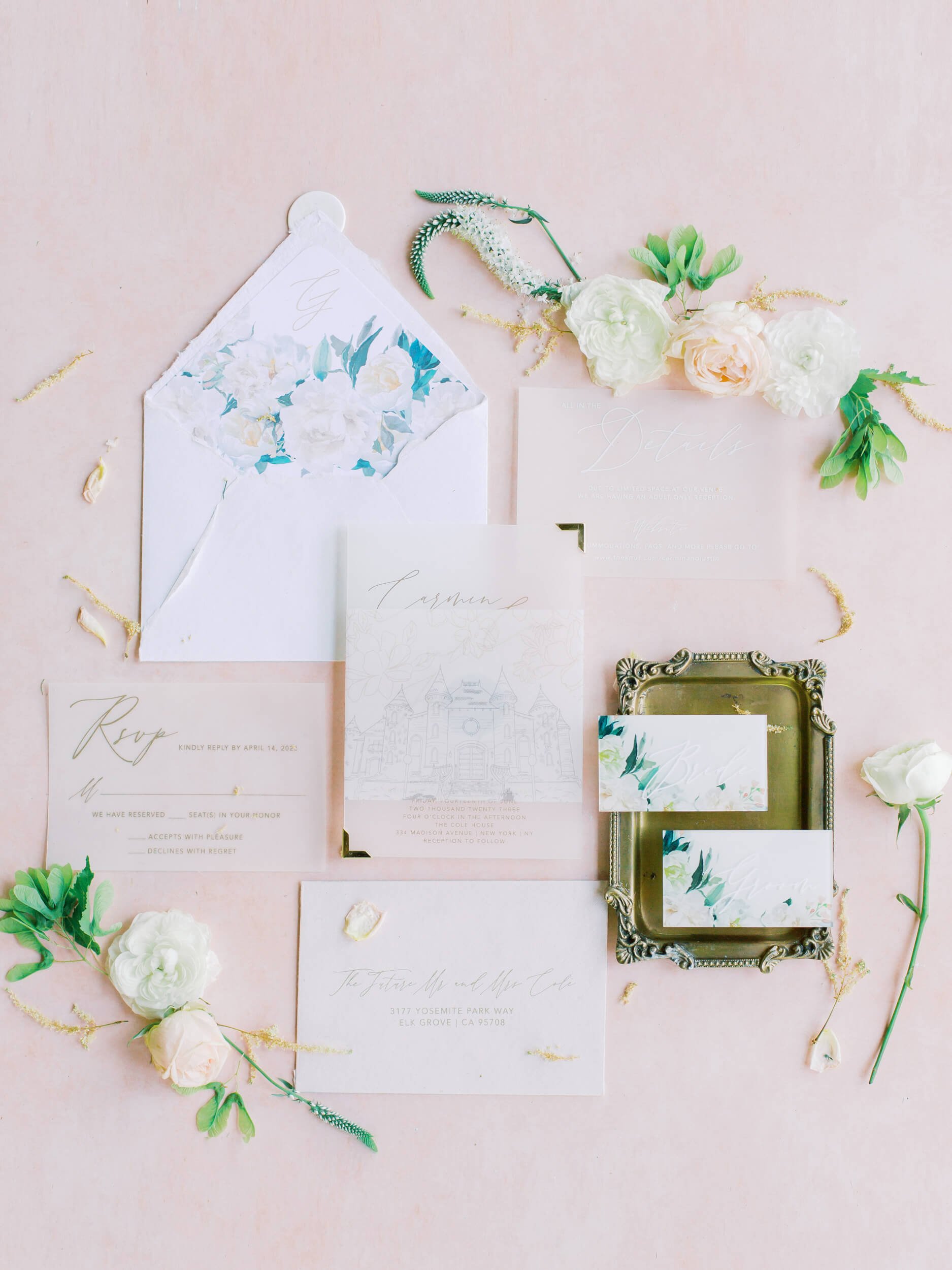 FlatLay_Tip_For_Brides_Tiffany_Sangster_Photography-23.jpg