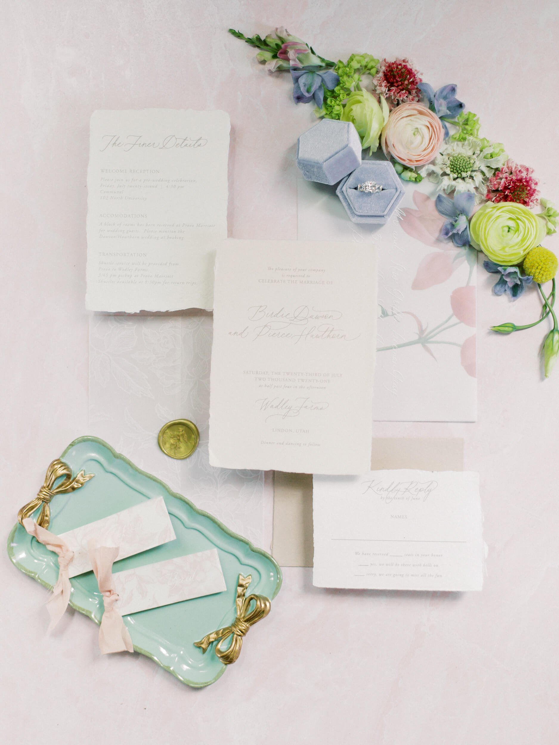 FlatLay_Tip_For_Brides_Tiffany_Sangster_Photography-25.jpg