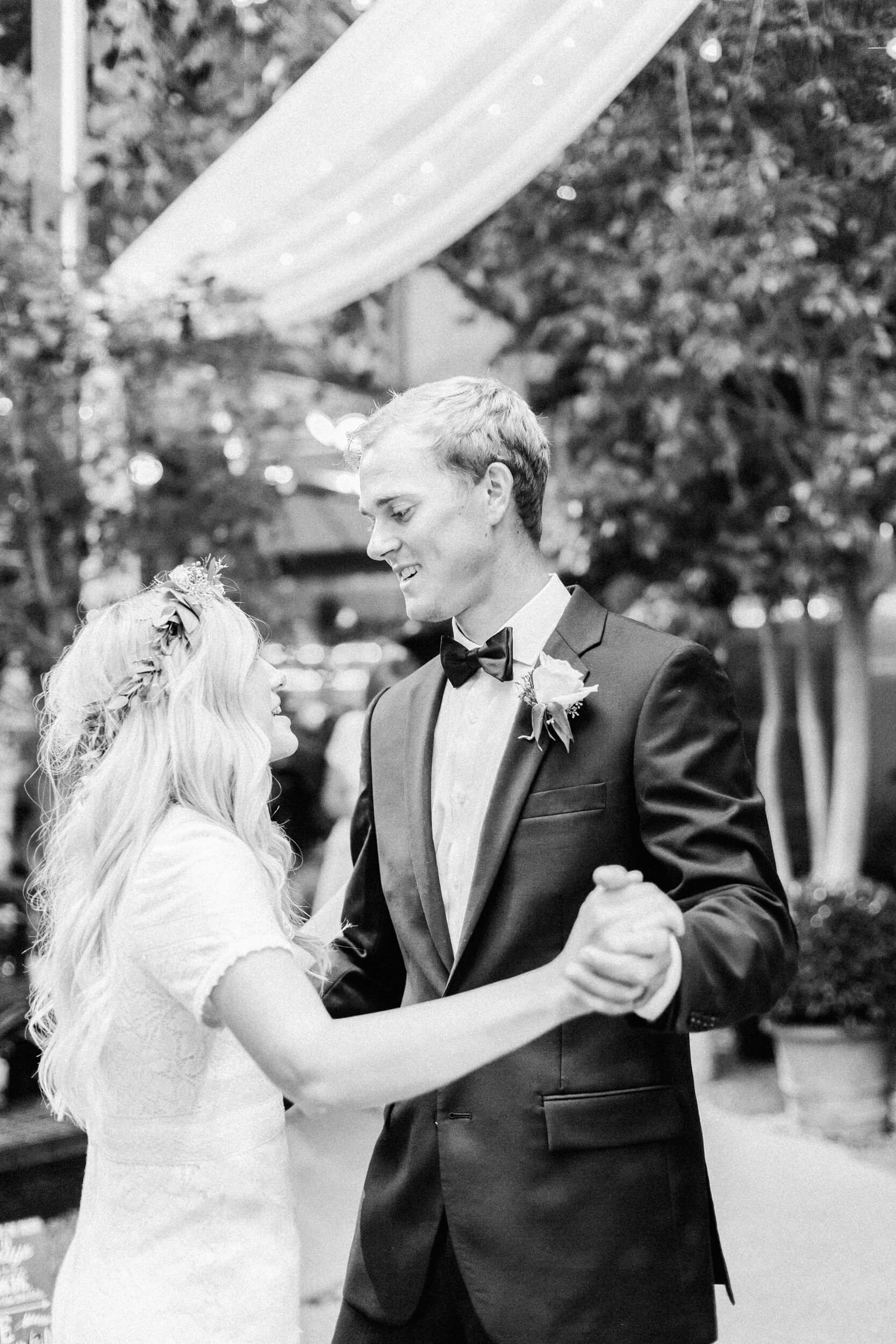 LDS_Luxury_Wedding_Photographer_Salt_Lake_City_Wedding_Photographer-44.jpg