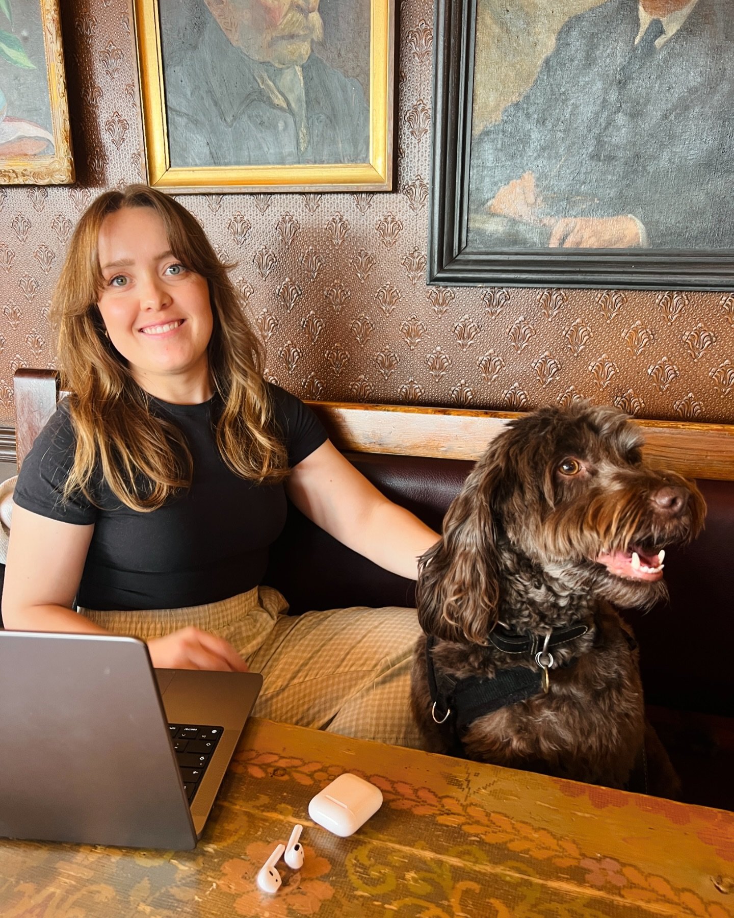 Happy Friday all! 👋🏼 Out and about today so working from @teatro_lounge with the pooch. Another hectic week this week. 

Two discovery calls completed with potential new clients and I now have 3 proposals to work on next week - although it&rsquo;s 