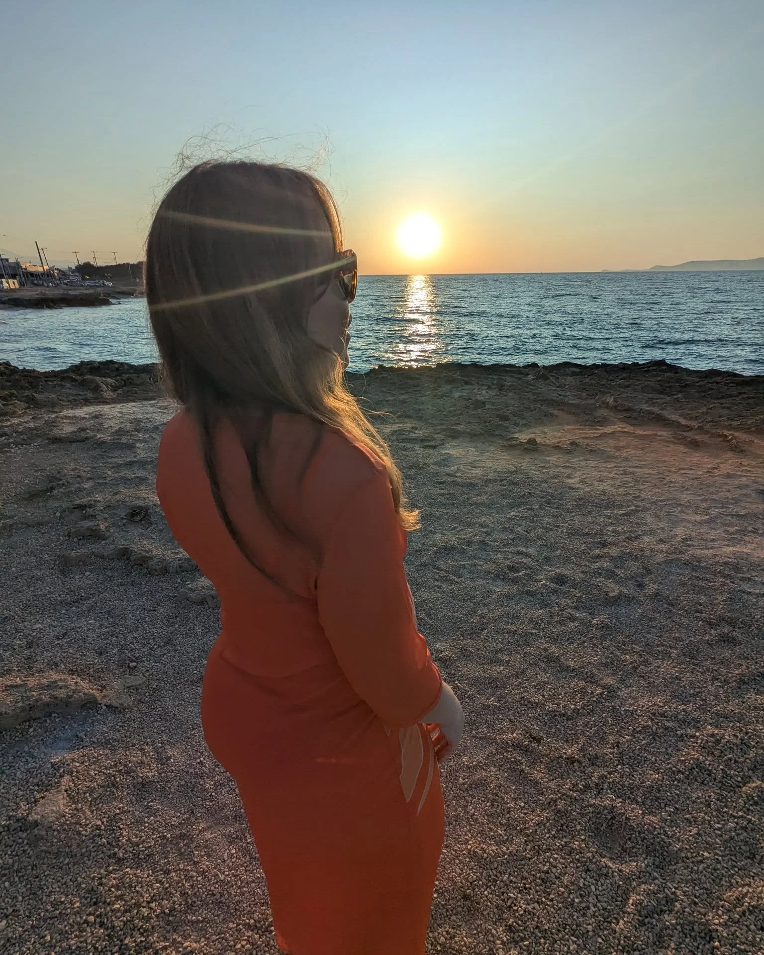 After a long, hot summer, I'm personally ready for some cooler weather! 🌦 I've had some lovely adventures, from camping and hiking to relaxing with family and enjoying foreign shores, but with the season winding down, it's the perfect time to get ah