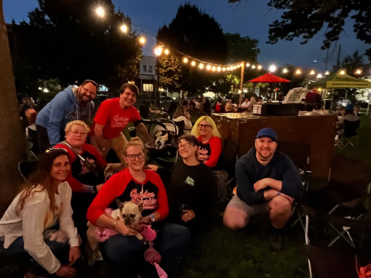 Golden Sunrise at @parksontap. 
A good time had by all!
#mummers #mummersparade #mummersparade2025 #mummers2025 #philly #Philadelphia  #mummersmuseum #Philadelphiamummers  #goldensunrisenya #fancy #fancies #fancydivision #theclubthatholdaupadivision
