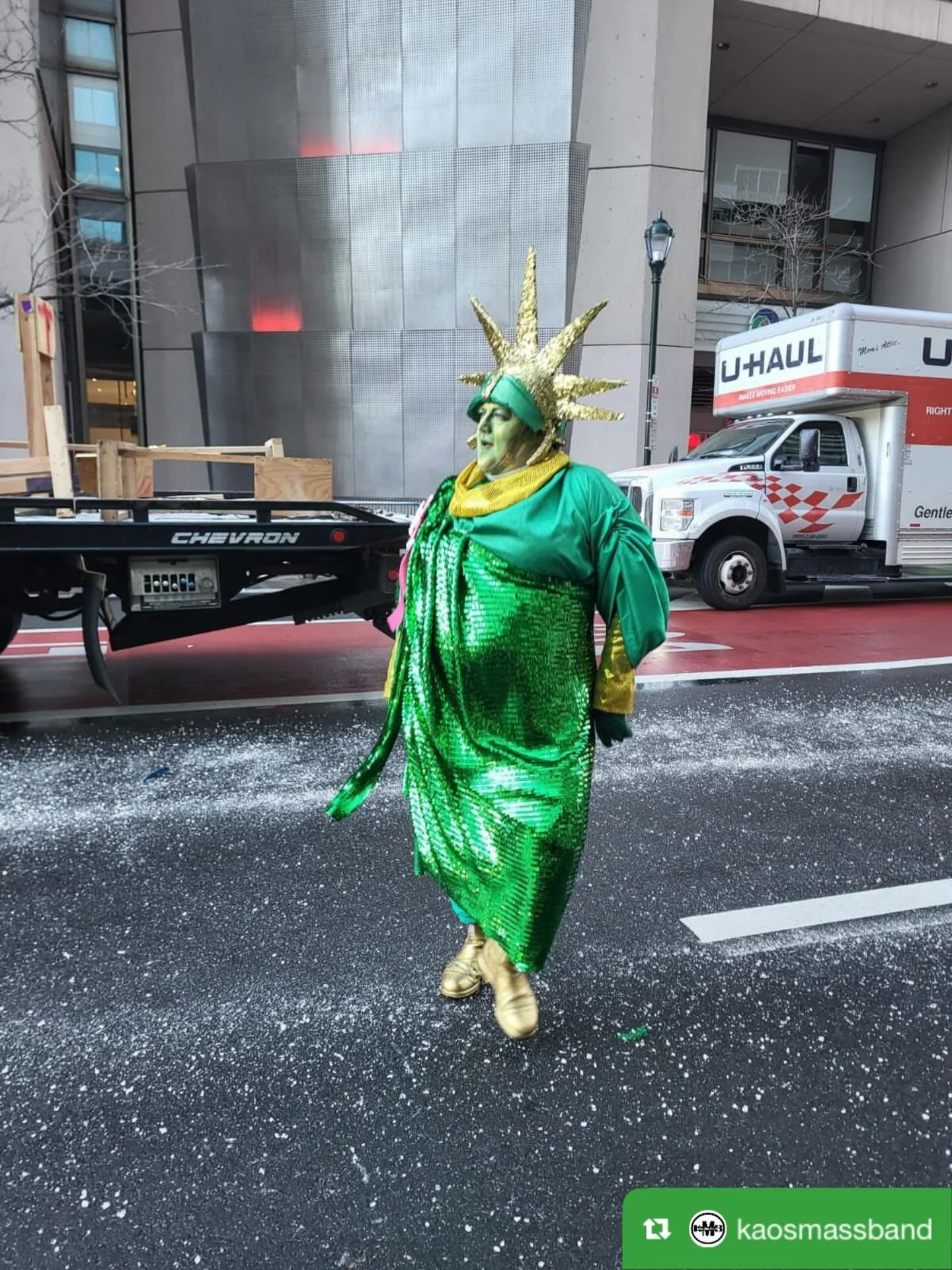 Repost from @kaosmassband
&bull;
Mummers Parade #goldensunrise 2026