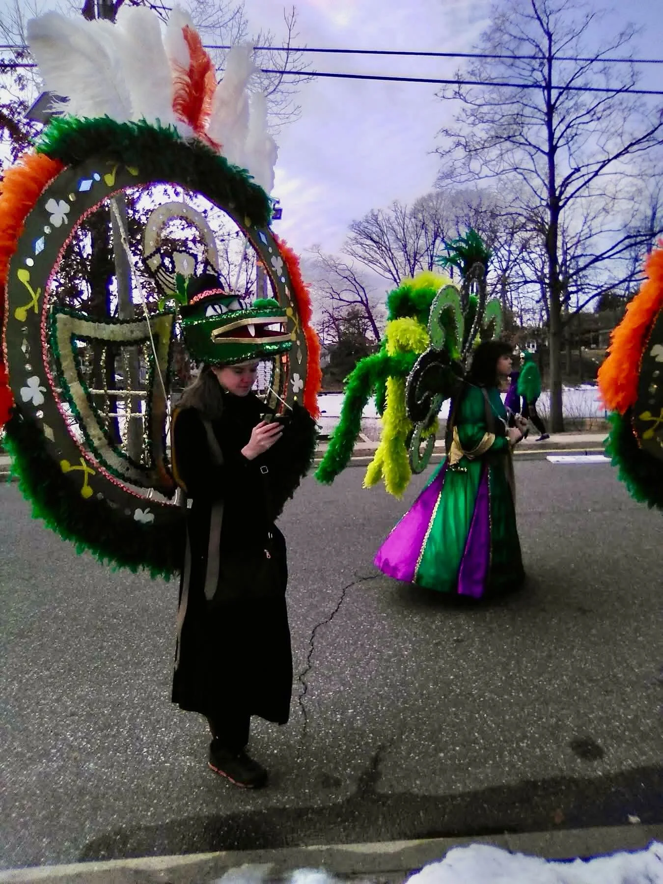 🍀 Getting Parade Ready!

Before the music starts and the march begins, there&rsquo;s a lot that goes into getting ready. From organizing backpieces and suits to making sure everyone is set for the day, these moments are all part of the parade experi
