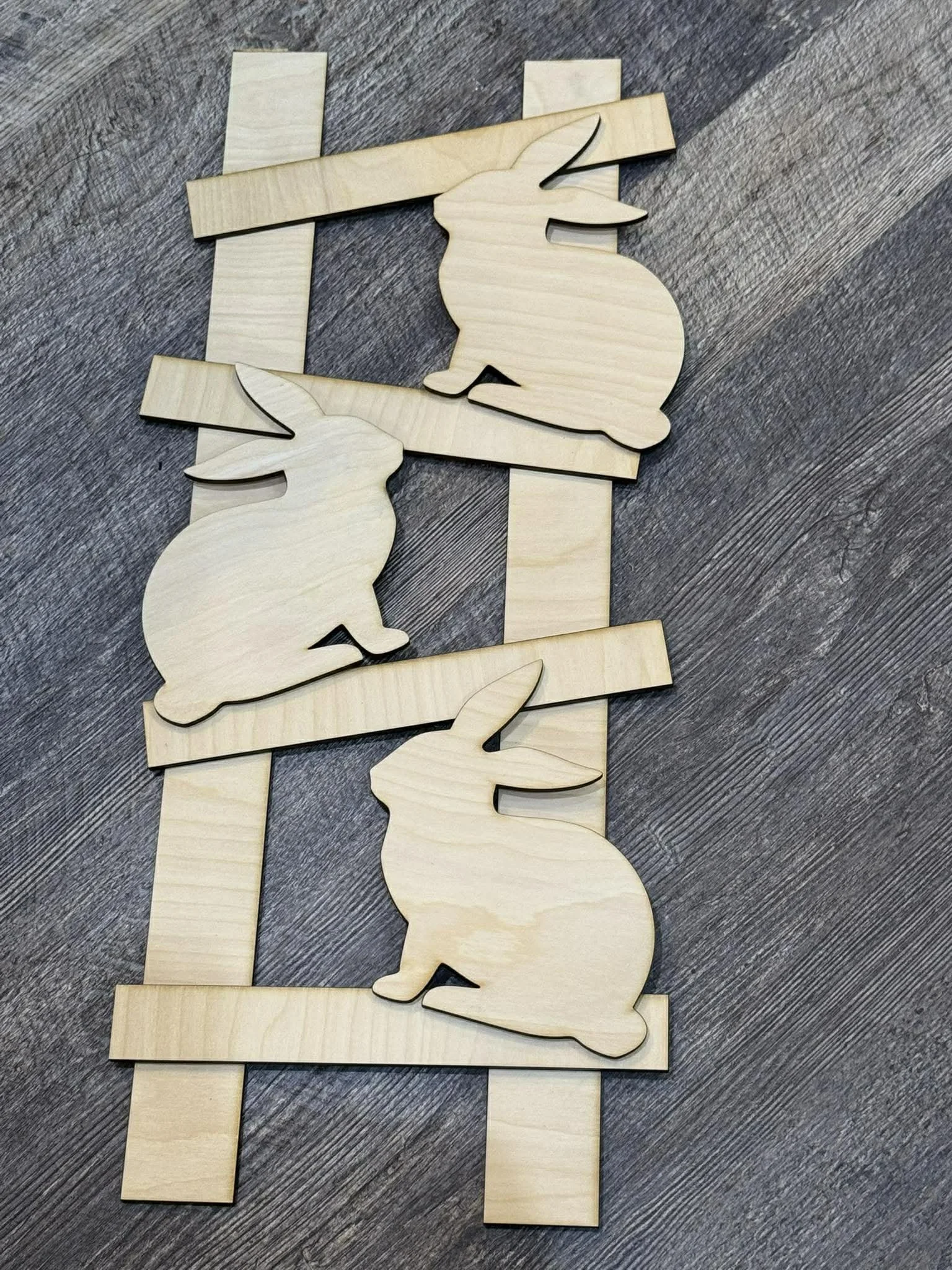 23 inch Ladder with 3 Bunnies