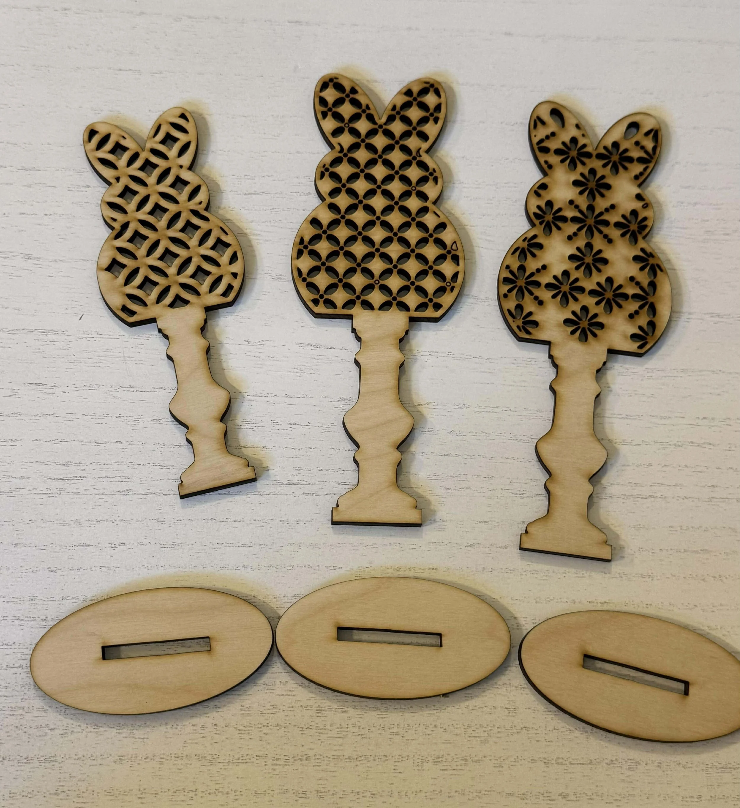 Tripple bunny set with Stands 8 inch down