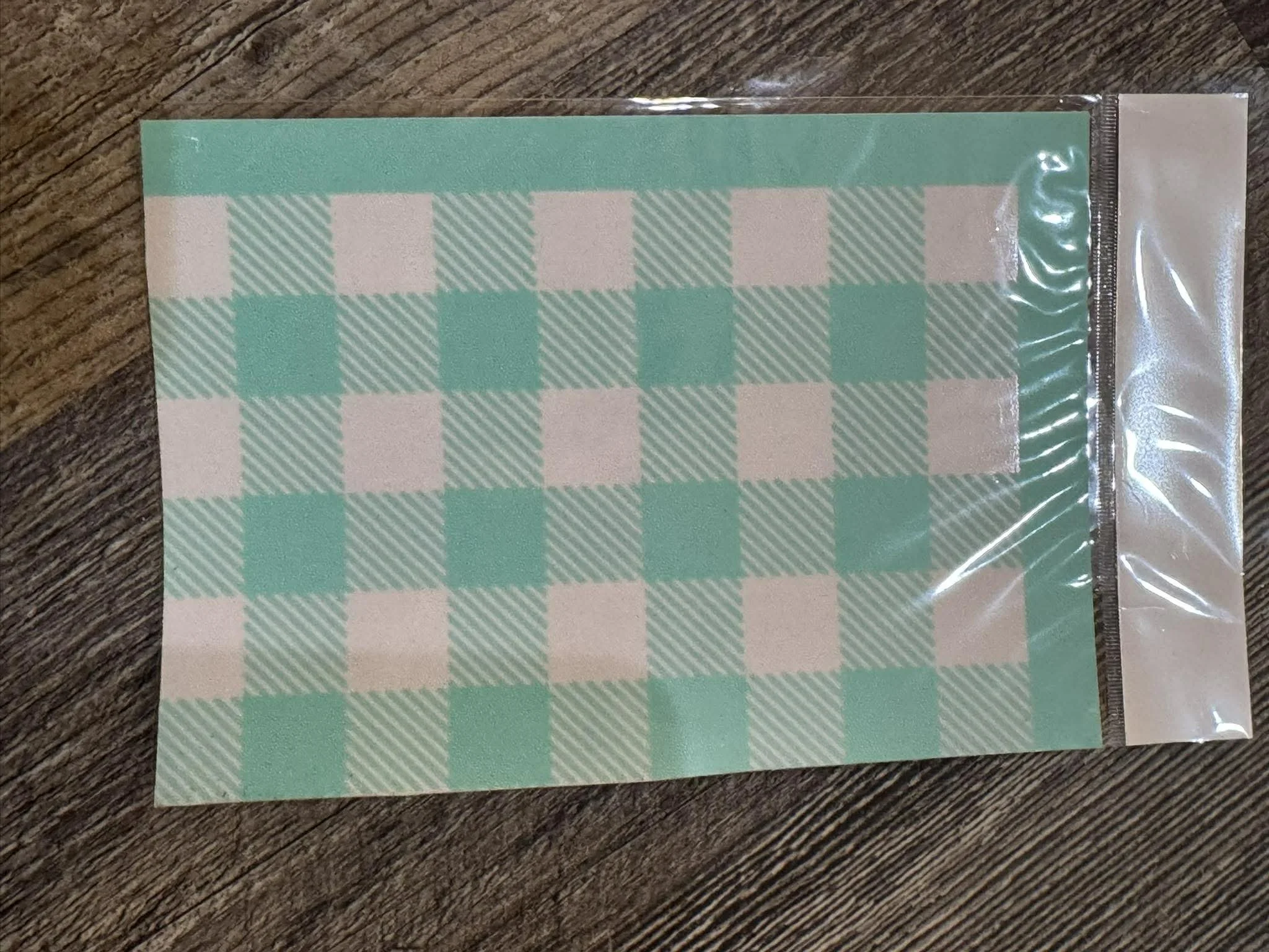 mini buffalo check stencil 5x4