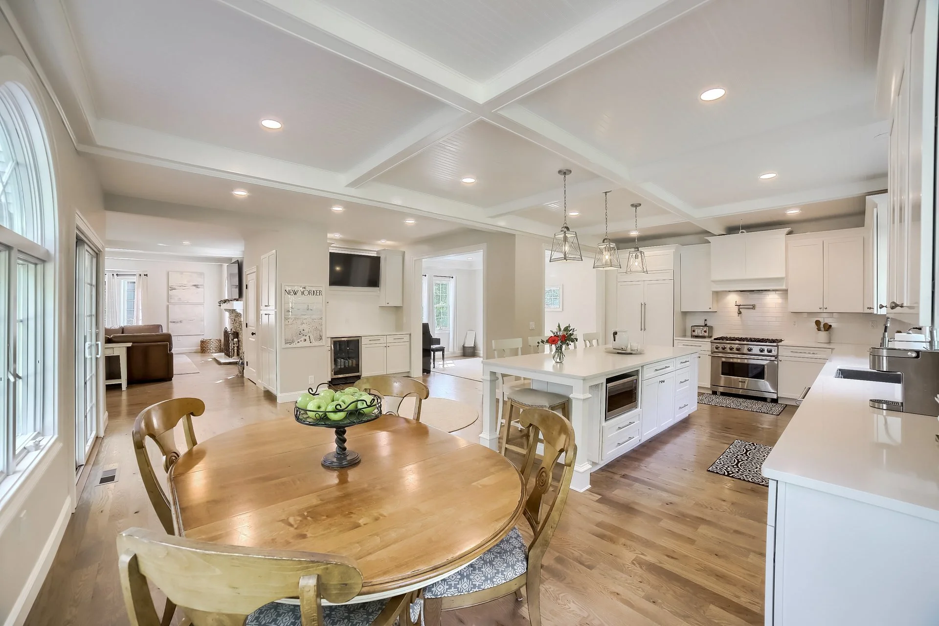 40 Shunpike Kitchen Pic 5.jpg