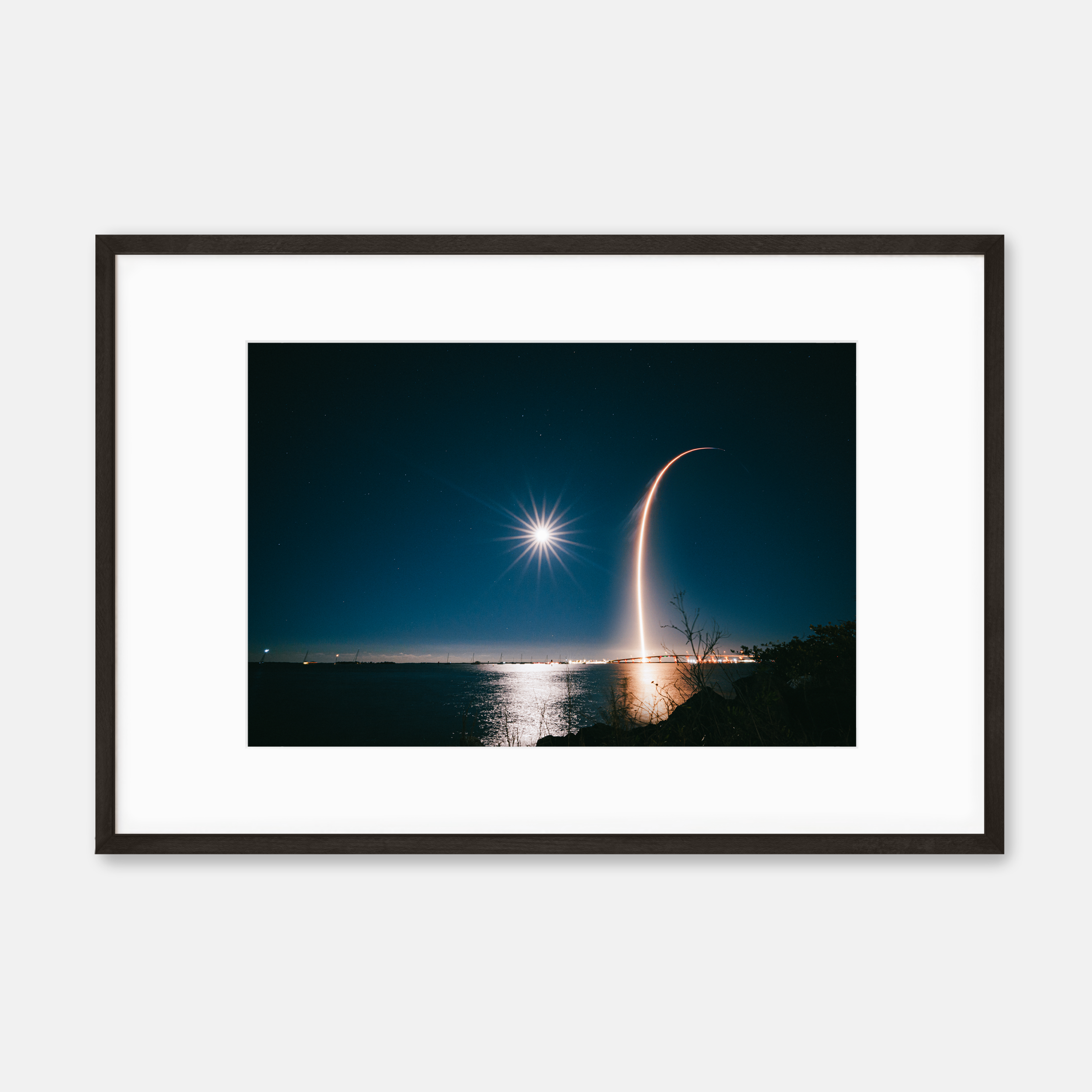 Starlink 4-6 & Wolf Moon 21' — Framed Print