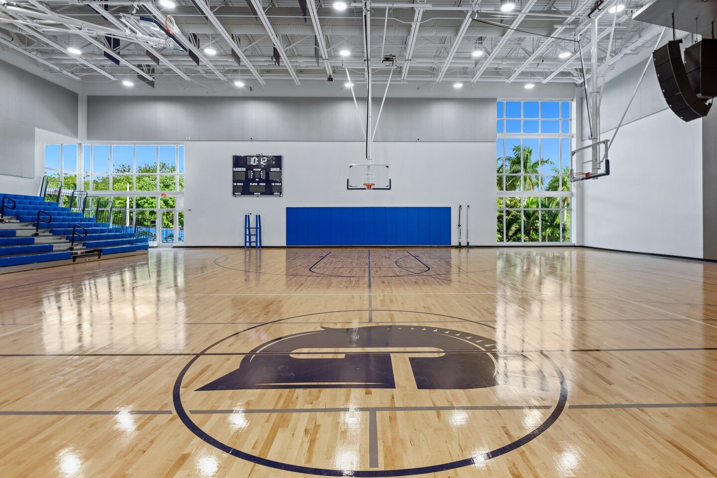 New year at the new Center for Student Life @gulliverprep_ which celebrated its grand opening in October. 📸: @legendaryproductions