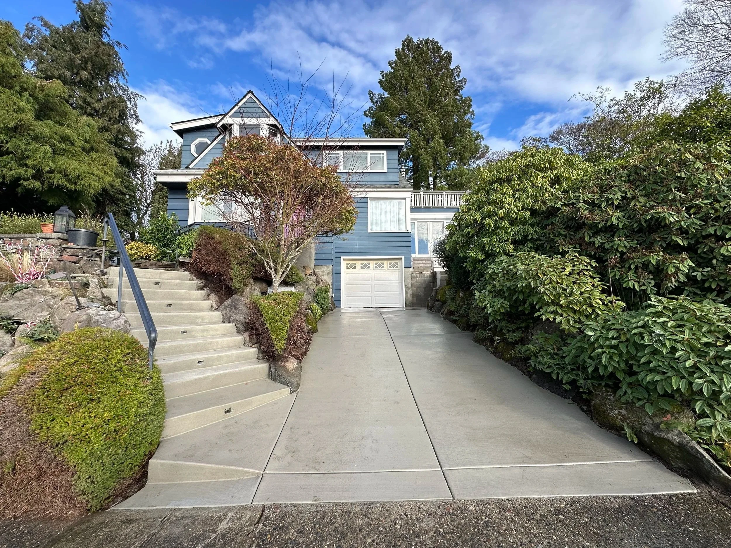 Concrete Driveway Installation in Windermere Seattle, WA - Residential Project