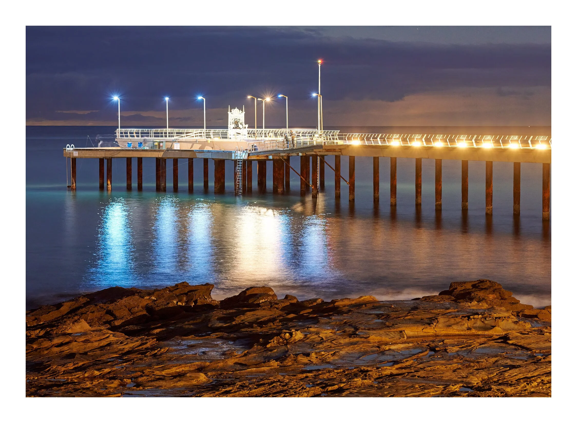 The Pier Lorne Victoria.jpg