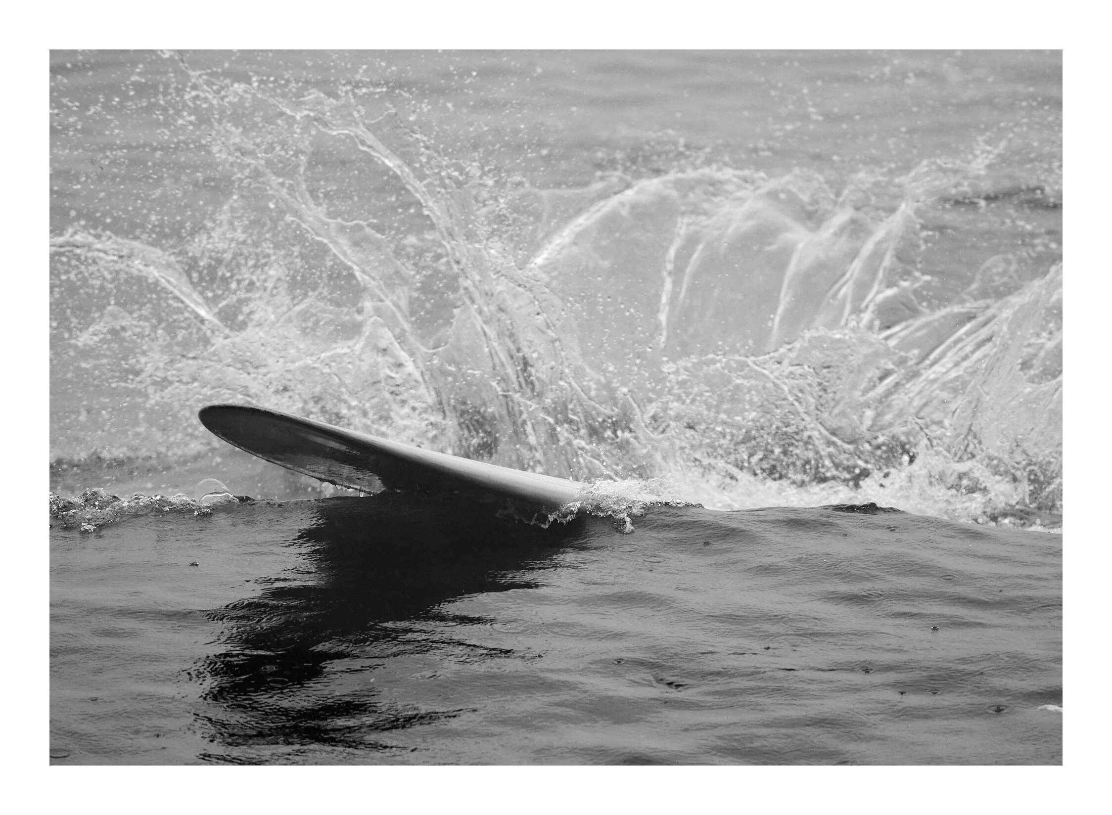 Splash Narrabeen Beach NSW.jpg