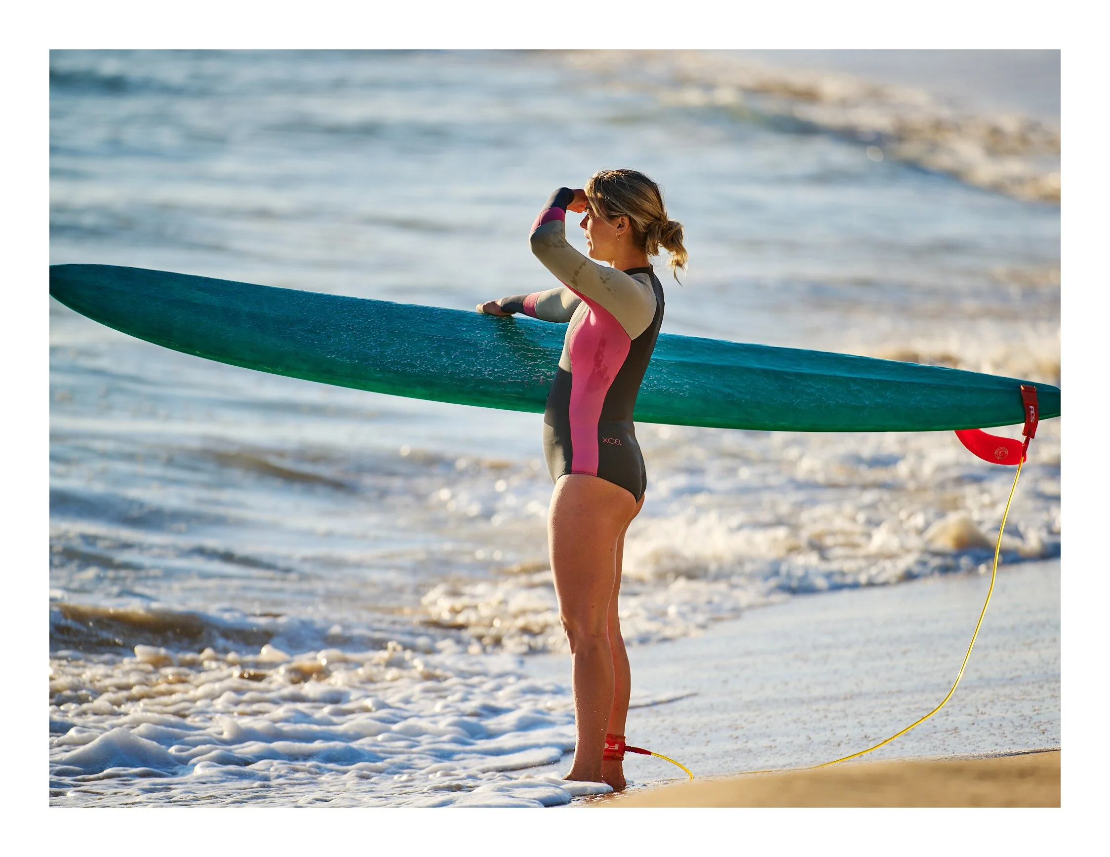 Its out there Toowoon Bay NSW.jpg