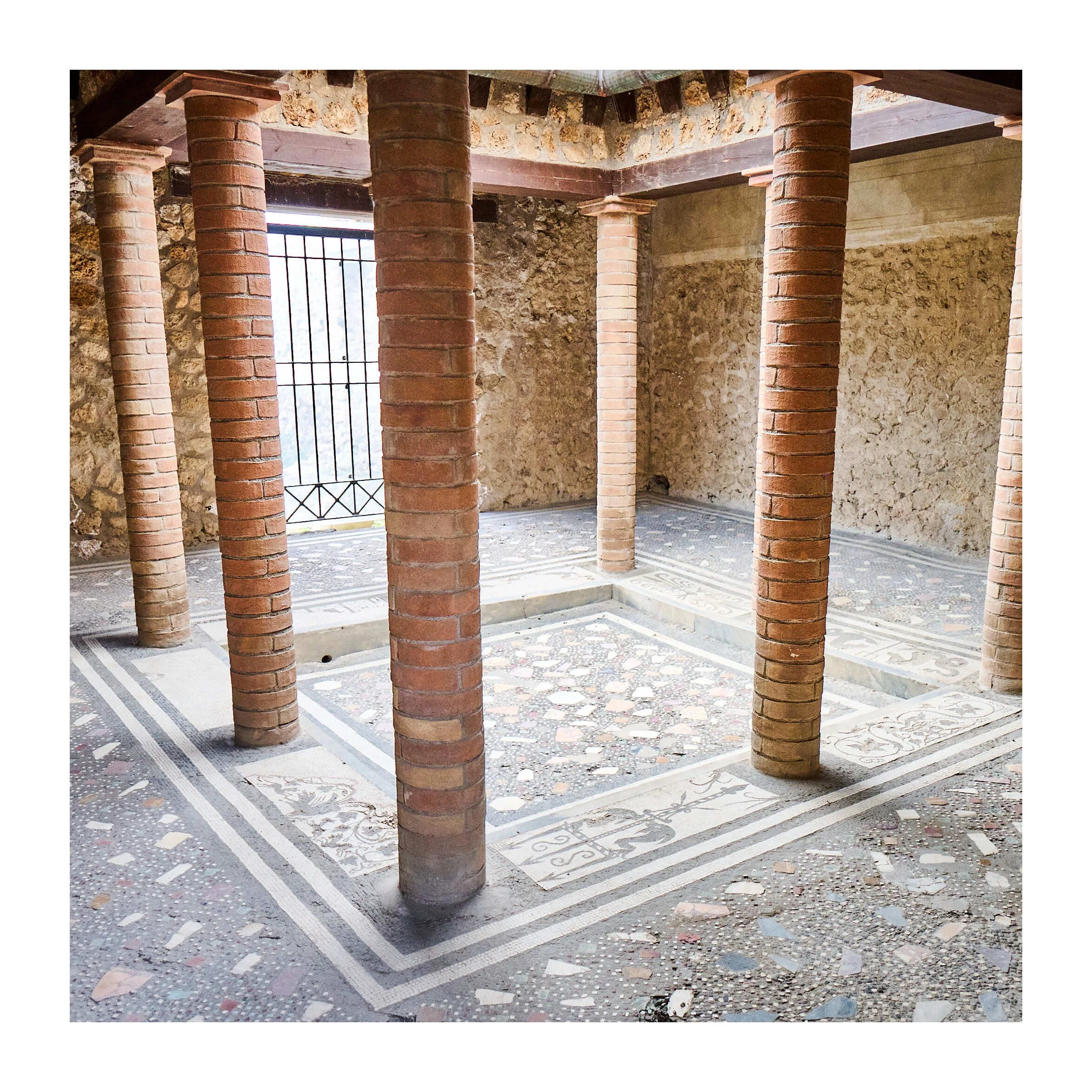 23-11-27 - Naples Pompeii 40.jpg