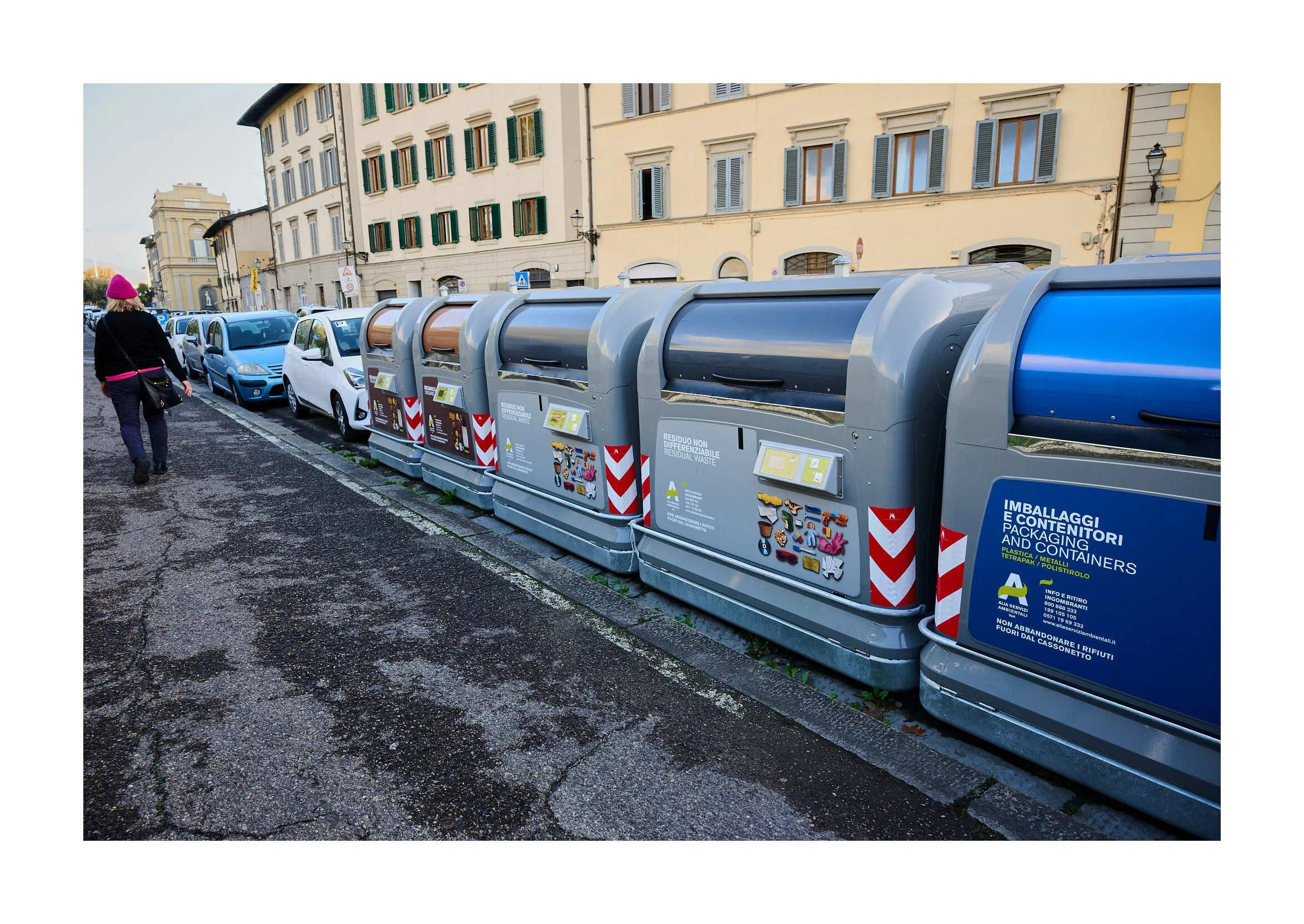 23-11-17 - Florence Street Garbage Bins.jpg