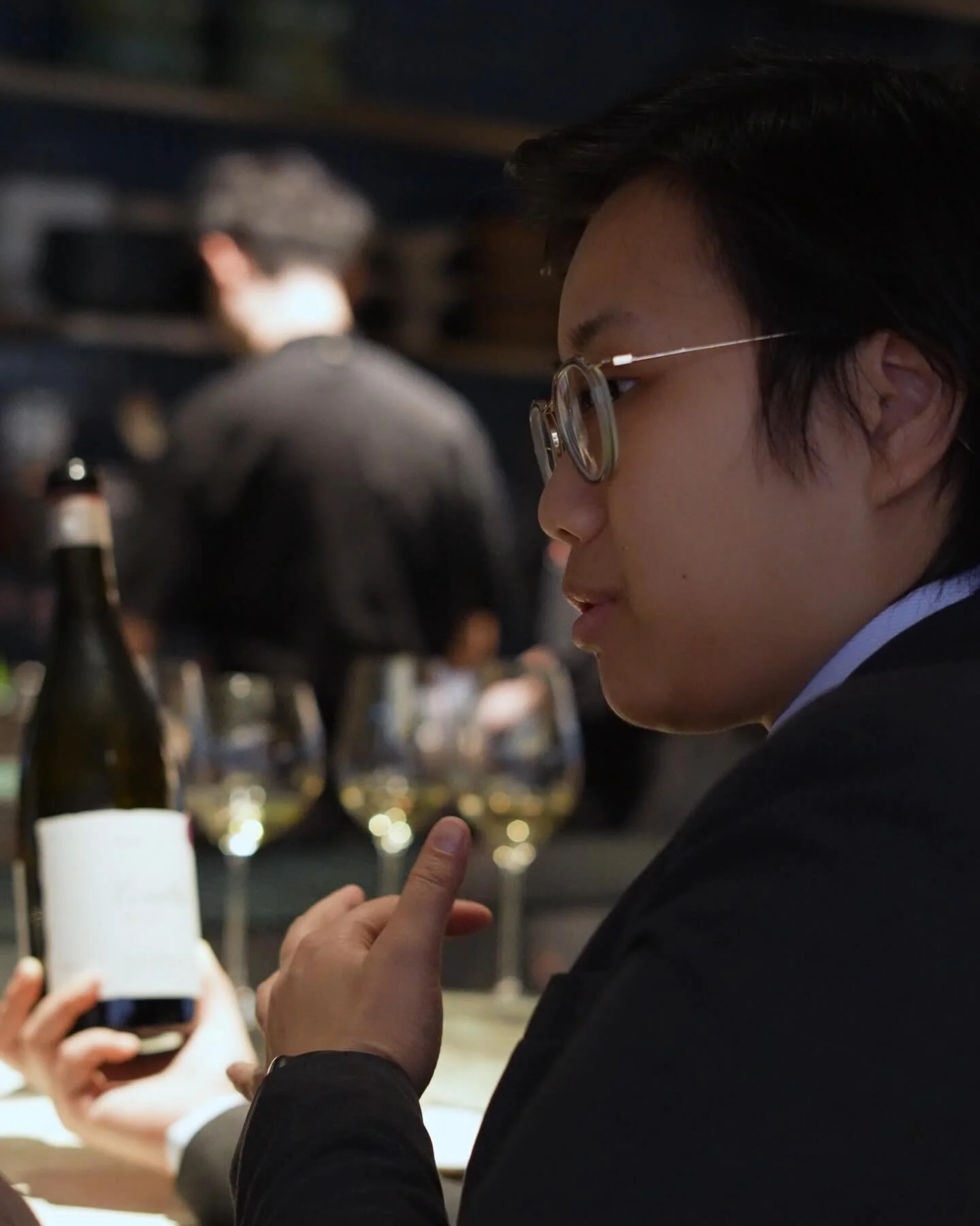 Happy birthday, Jasper, the lighthearted and dynamic force at MONO, who serves as the Assistant Manager and also fulfils the main role of the wine expert. She has an unmatched passion for sourcing rare wine selections and delivering exceptional guest