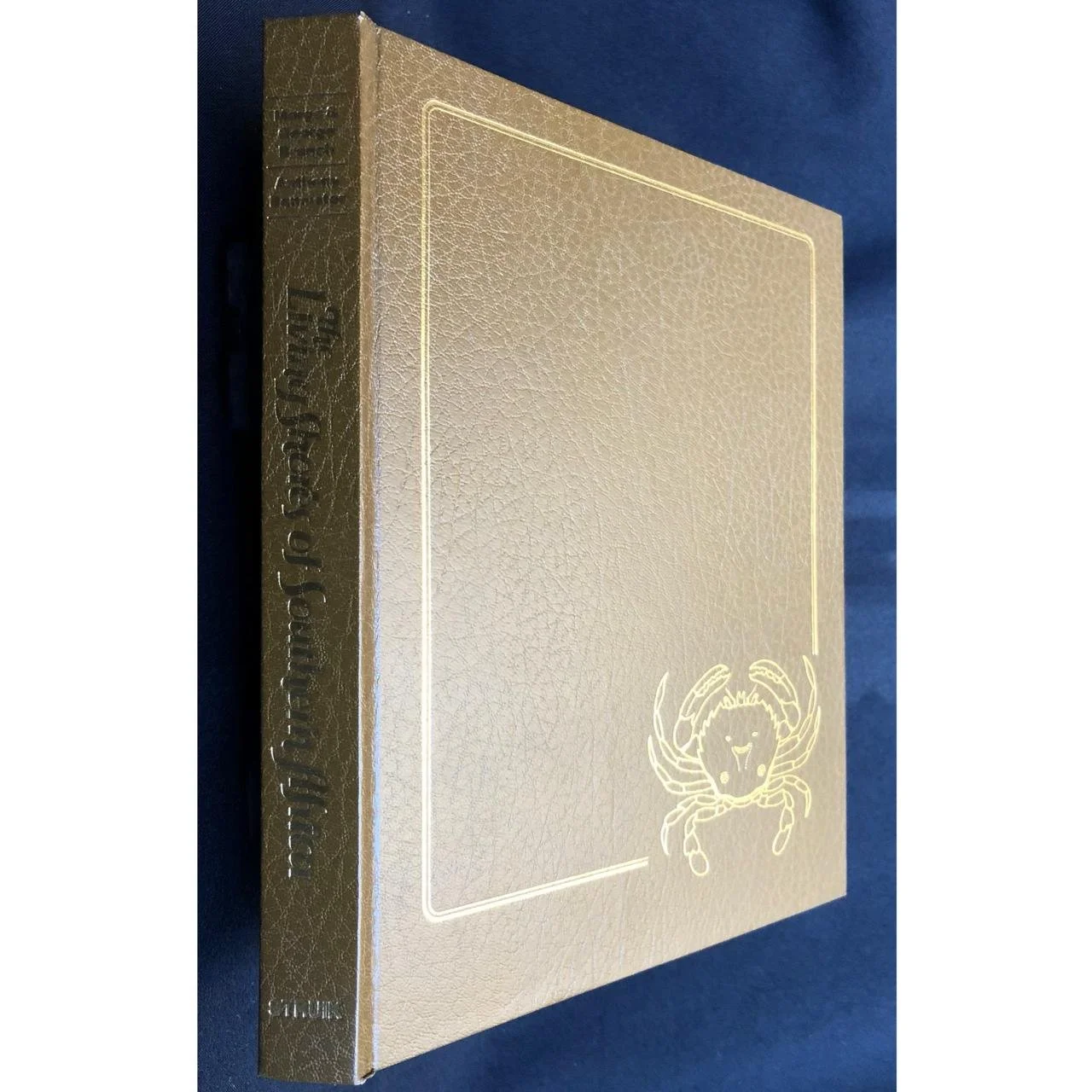 The Living Shores of Southern Africa (De Luxe Edition) R1,250