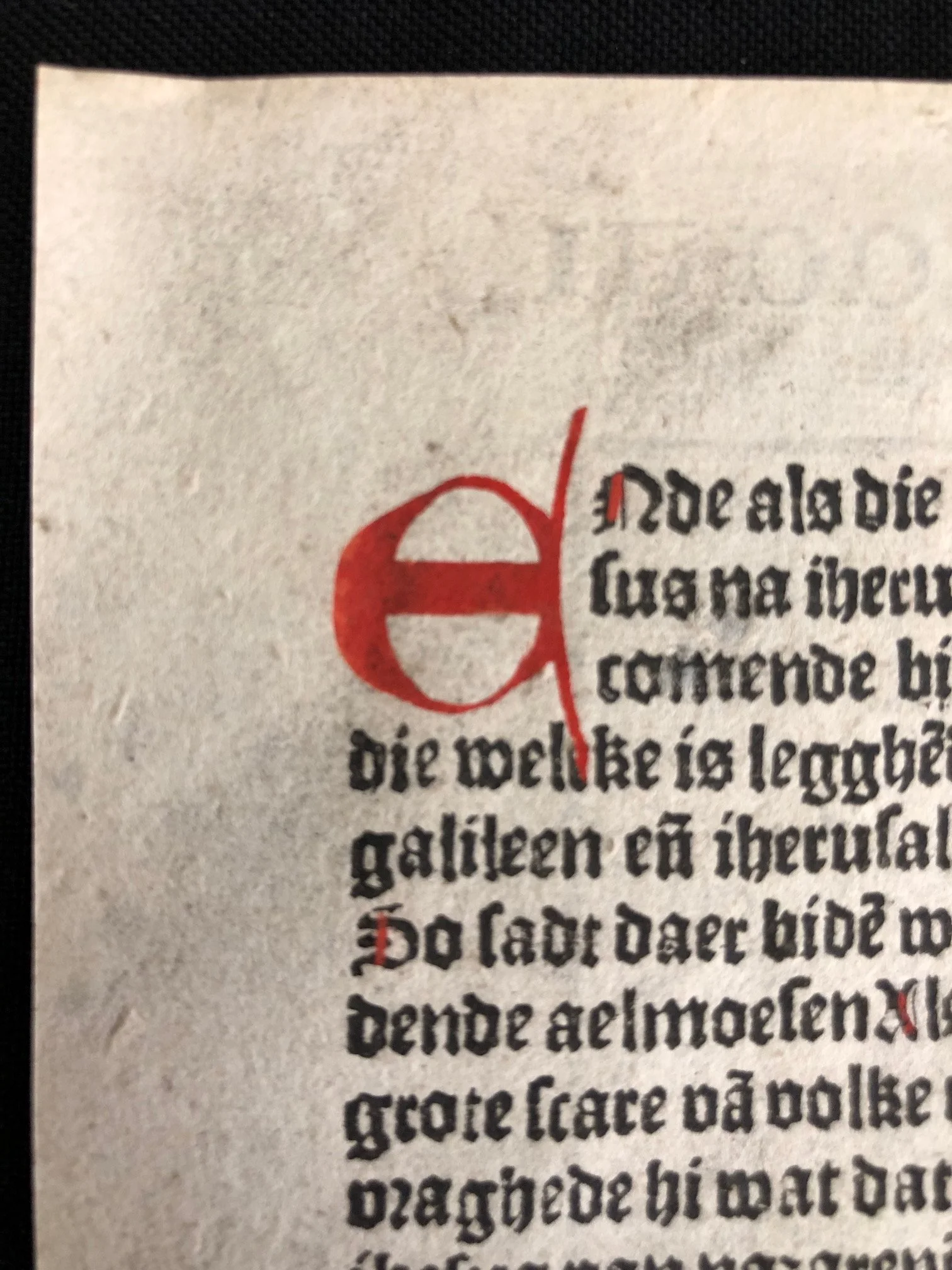 A leaf from a Dutch incunabulum (The Book of the Properties of Things), printed by Jacob Bellaert in Haarlem (1485)