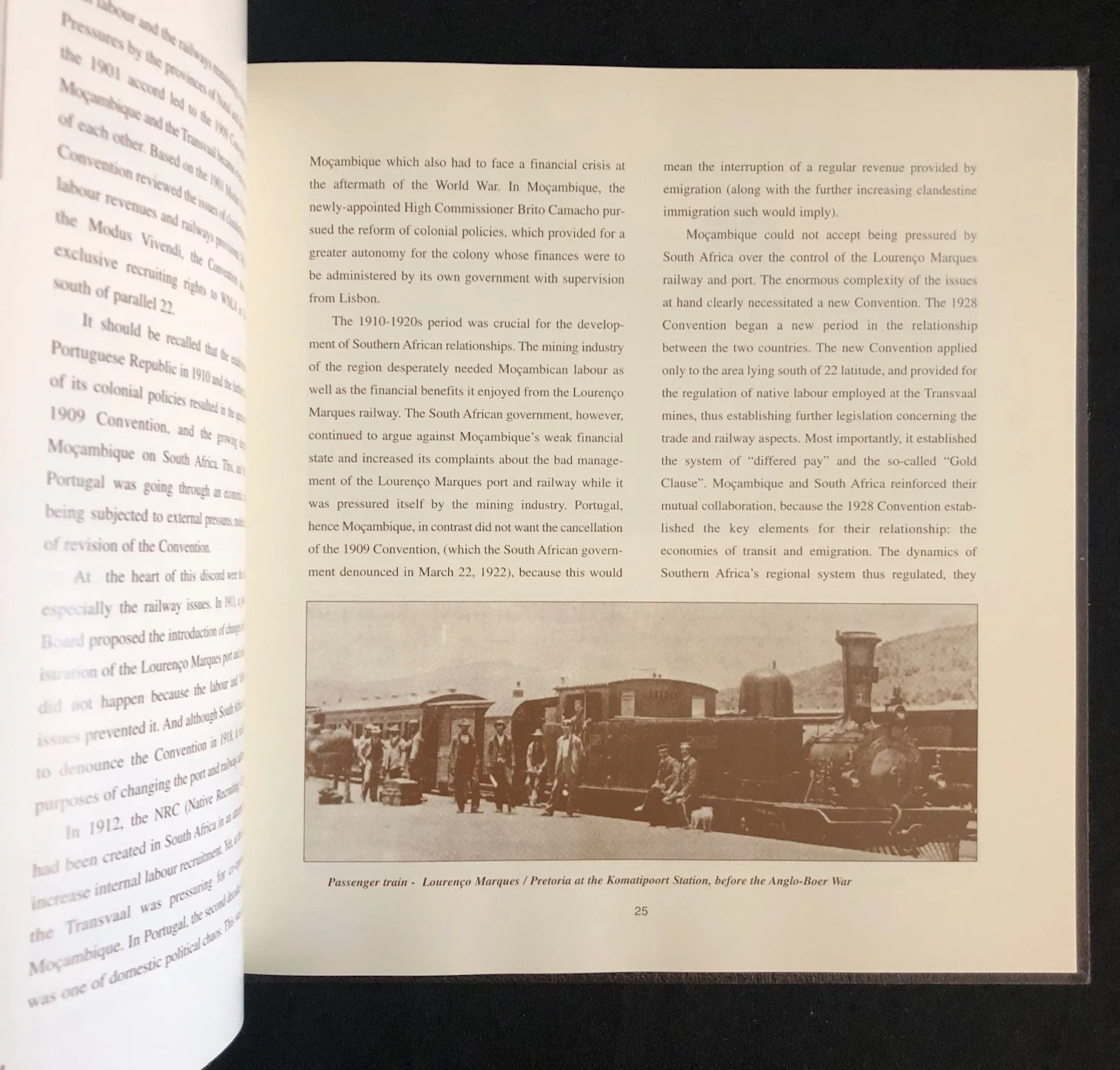 The Railways of Moçambique: 100 Years, 1995