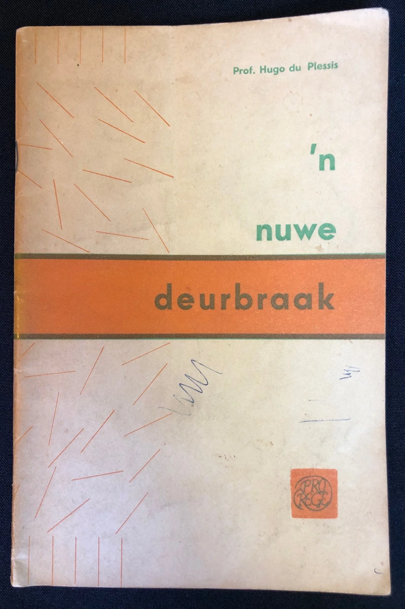 n Nuwe Deurbraak, Prof Hugo du Plessis