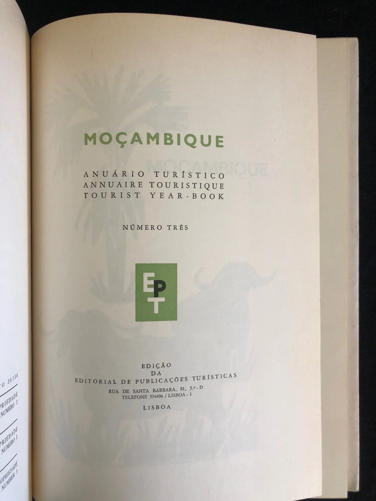 Moçambique: Anuário Turístico / Tourist Year Book published in Lisbon (1971)