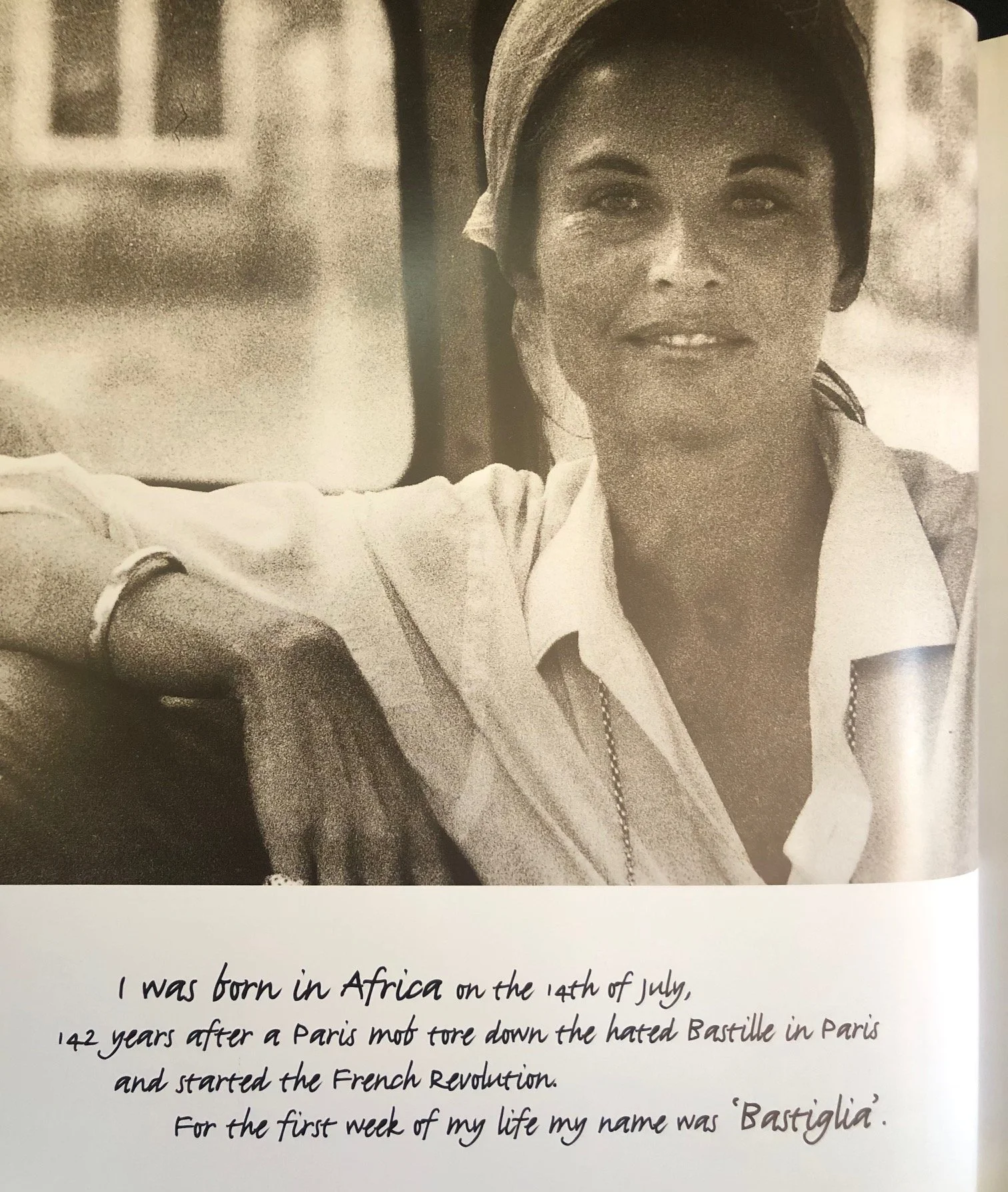 African Visions: The Diary of an African Photographer Mirella Ricciardi (2000)