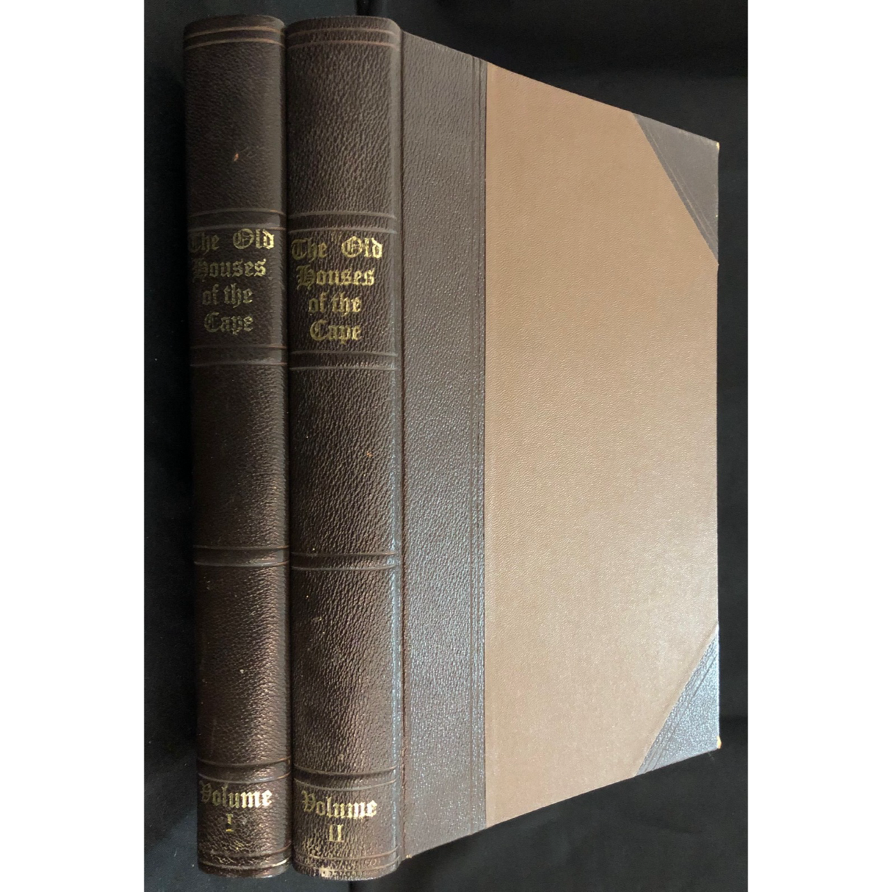 The Old Houses of the Cape by Hans Fransen and Mary Alexander Cook, Roneoed edition (1974) R5,000