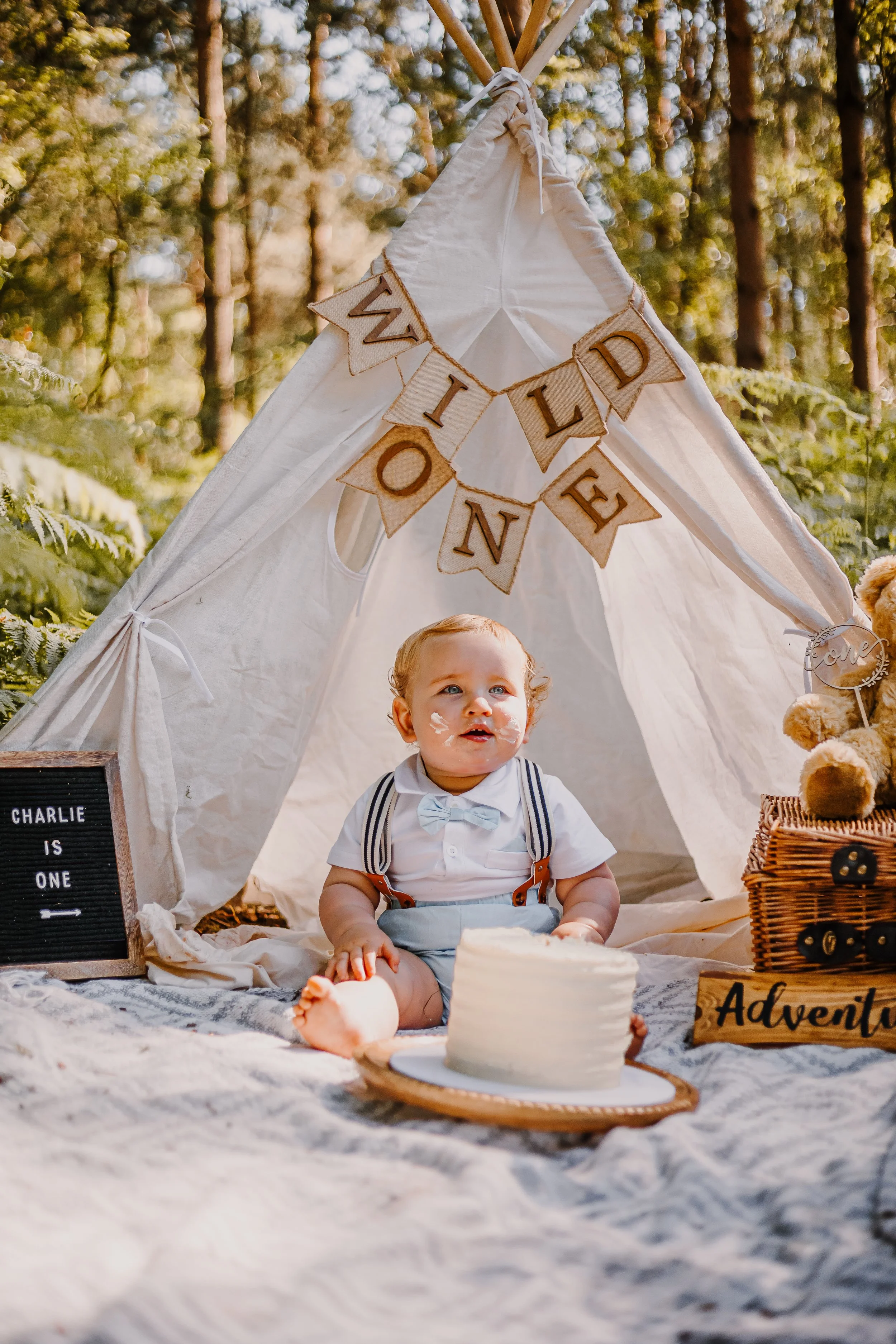 Cake-smash-Charlie-constance-doyle-photographer 25.jpg