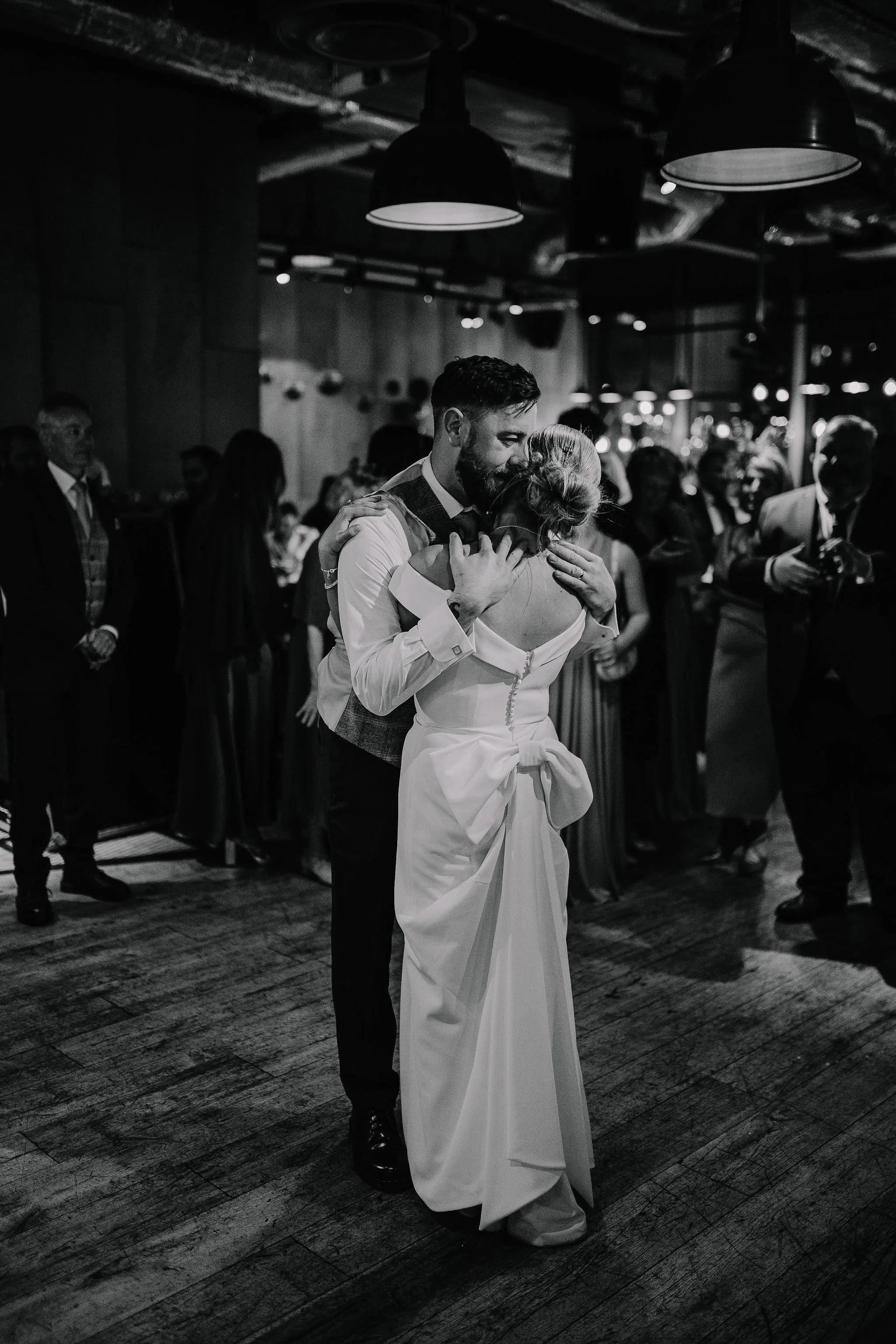 Ashleigh-Mitch-London-wedding-by-Constance-Doyle-Photography1227.jpg